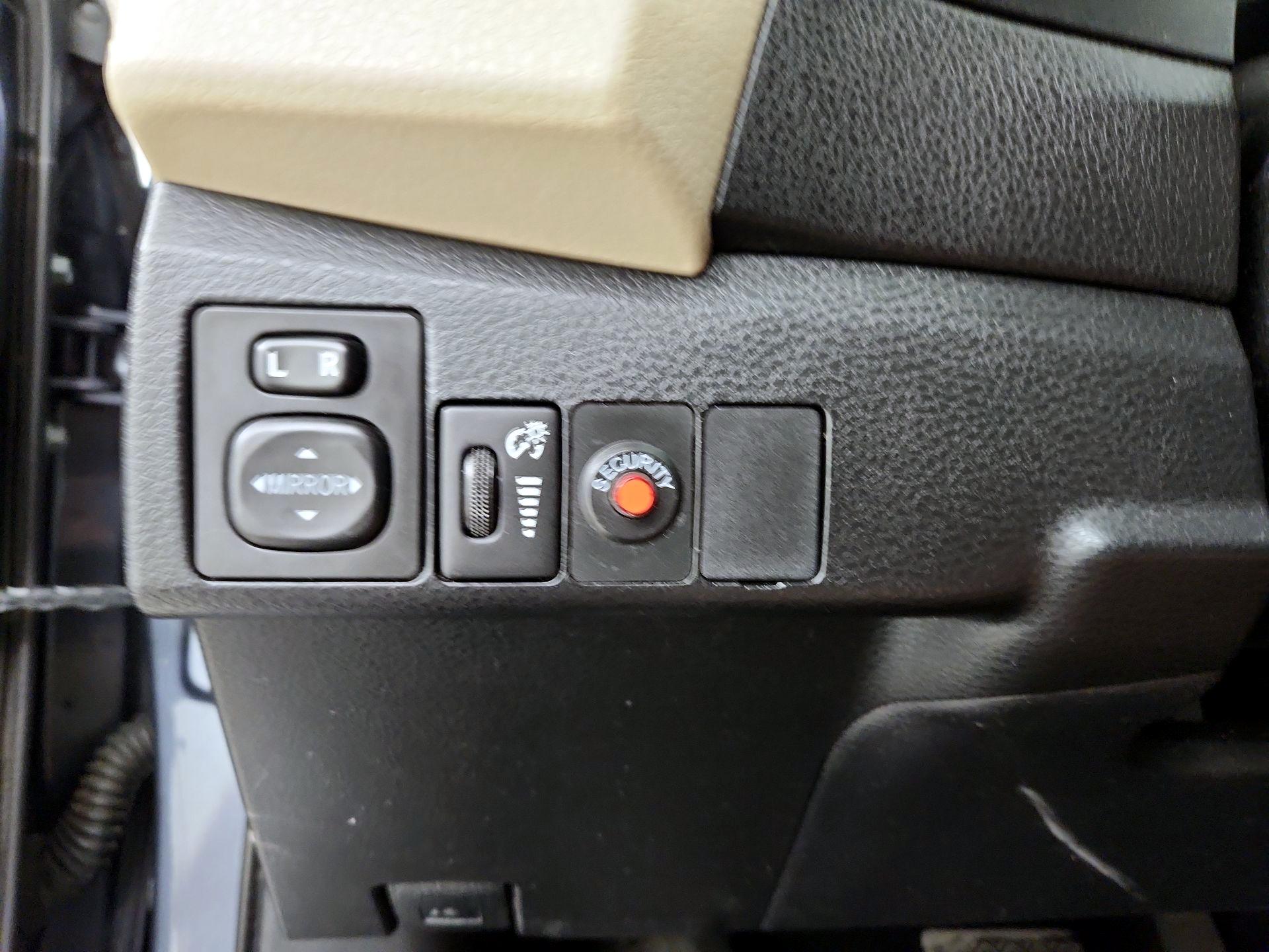 Thumbnail: 2014 Toyota Corolla - 13