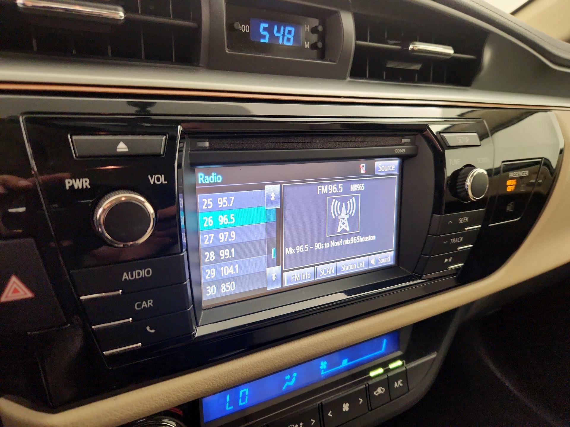 Thumbnail: 2014 Toyota Corolla - 15
