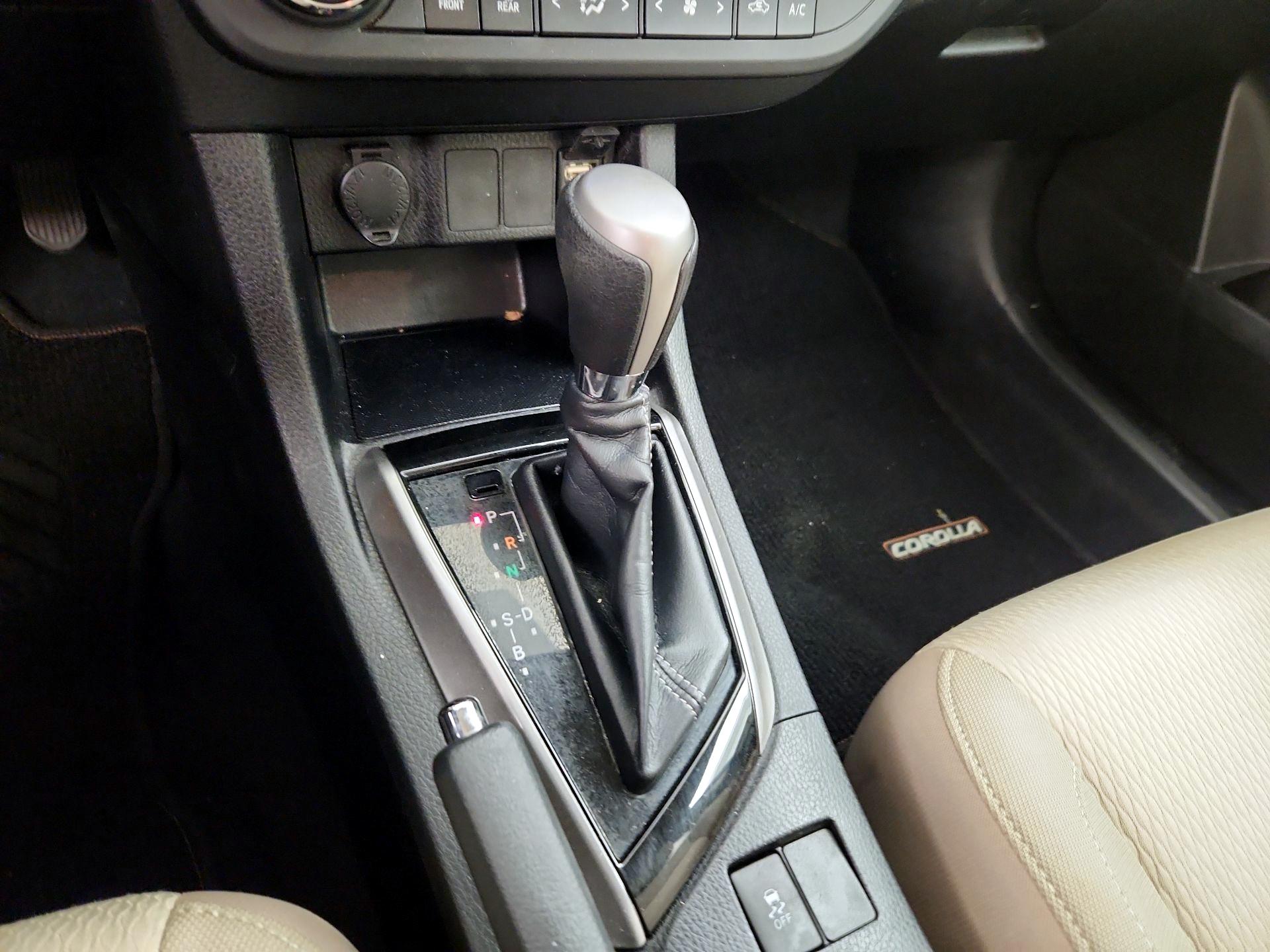 Thumbnail: 2014 Toyota Corolla - 17