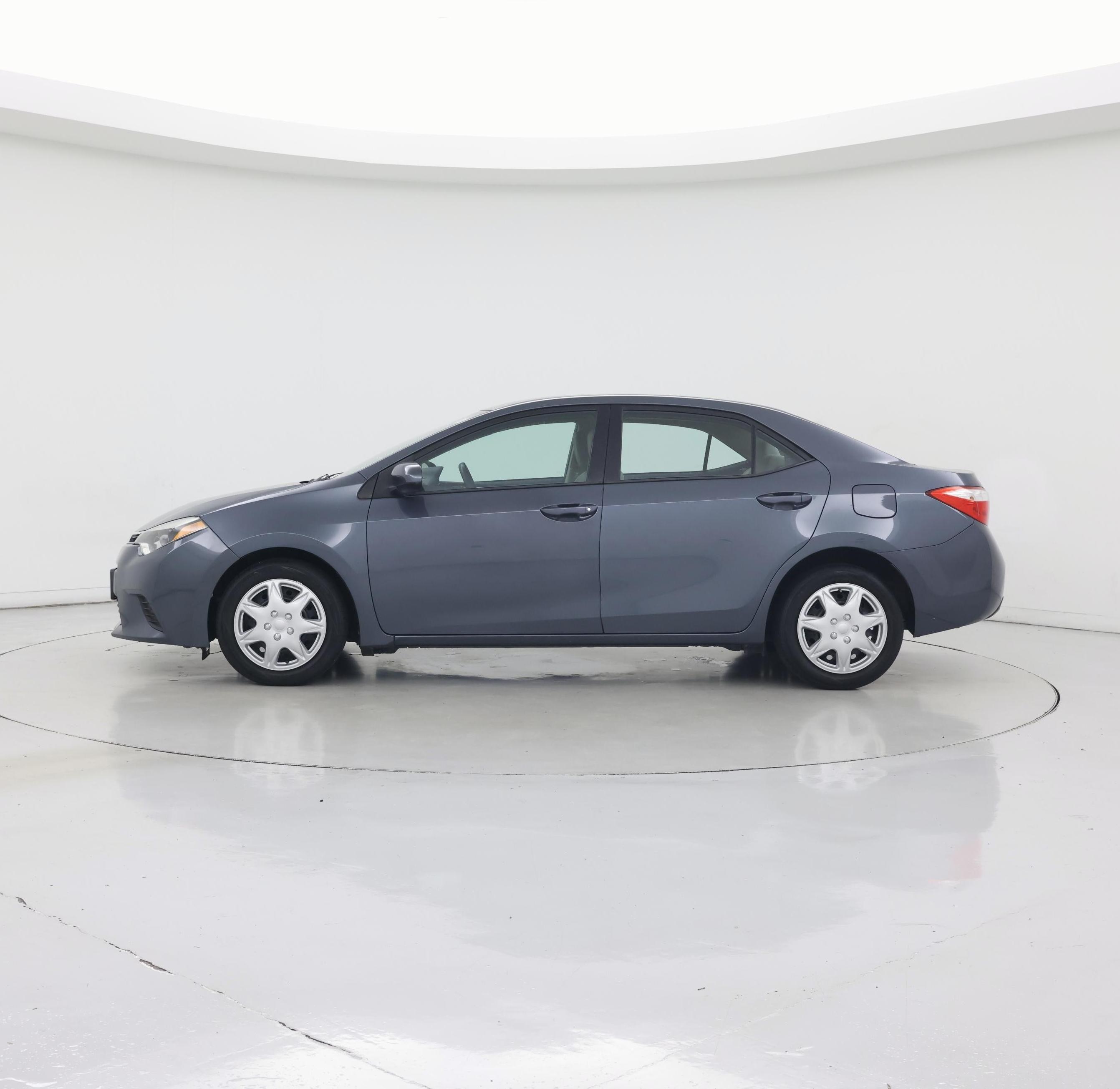 Thumbnail: 2014 Toyota Corolla - 3