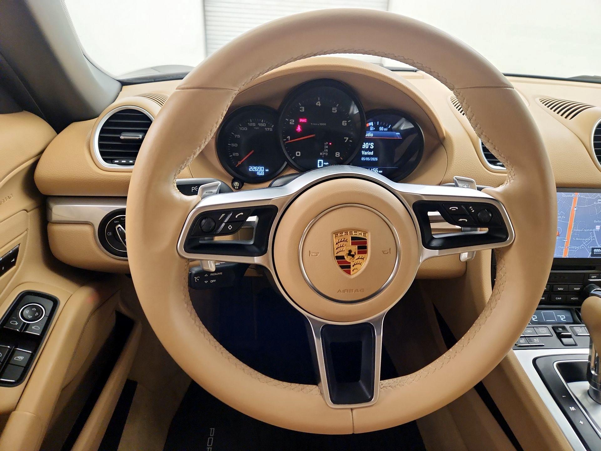 Thumbnail: 2017 Porsche 718 Boxster - 10
