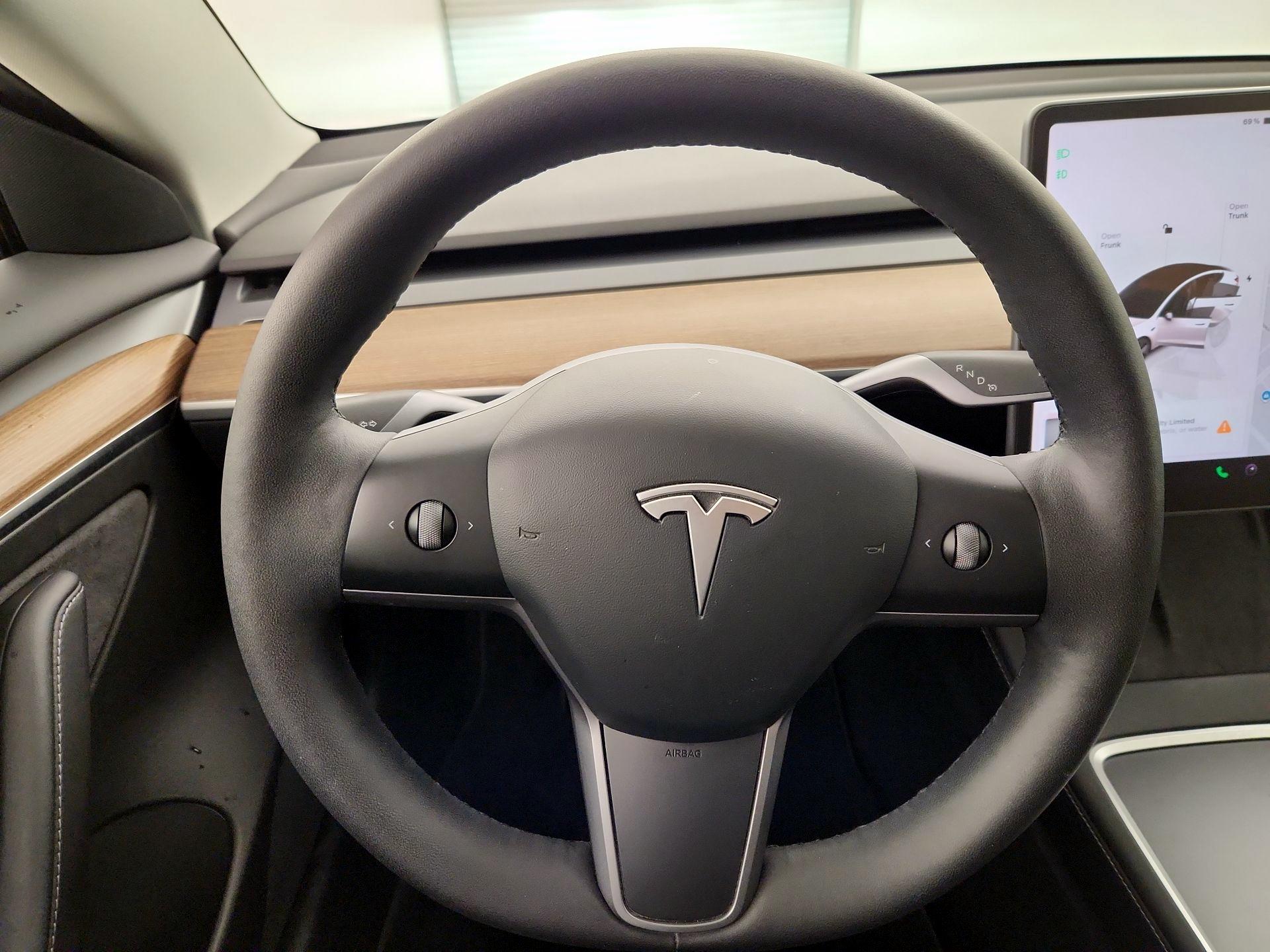 Thumbnail: 2022 Tesla Model 3 - 10
