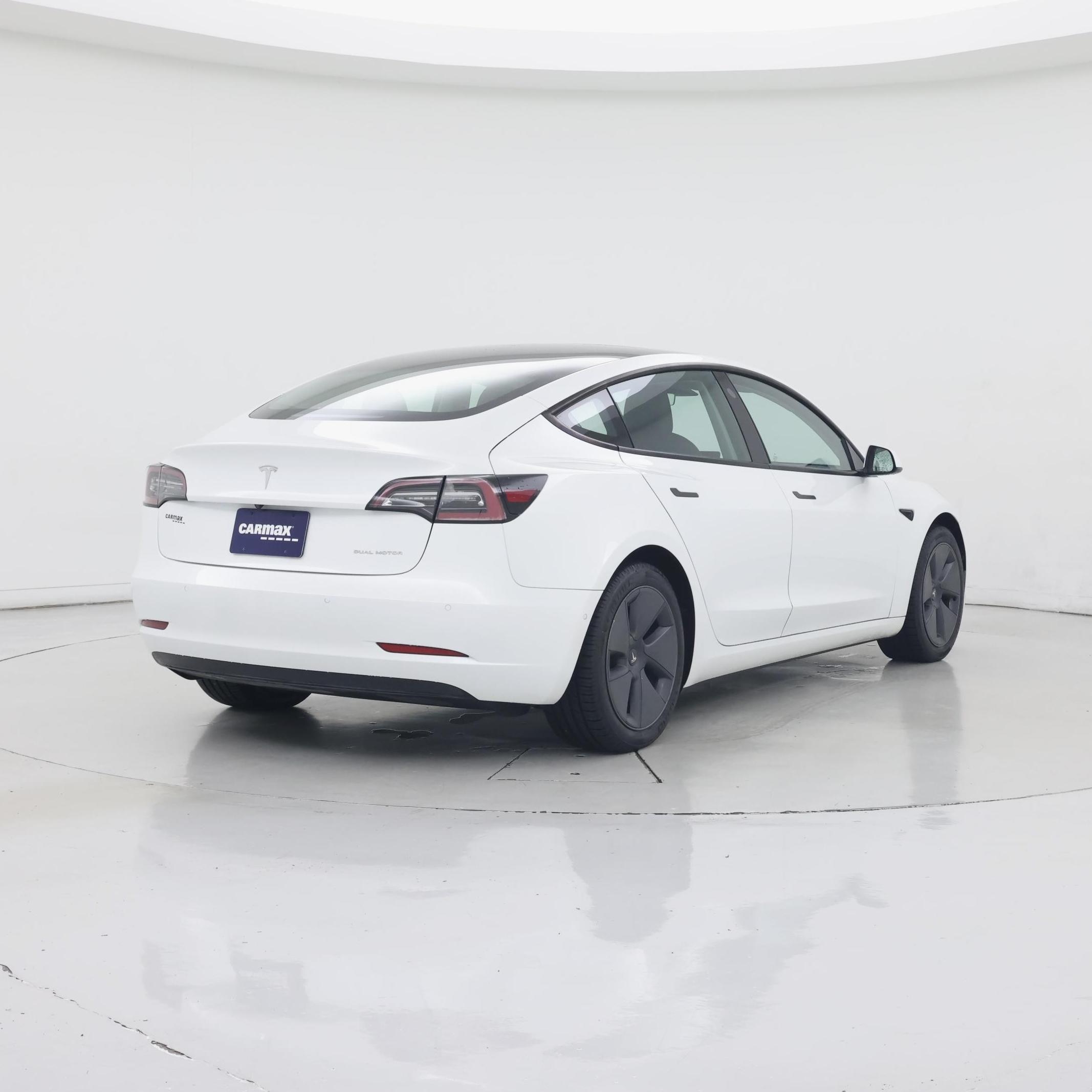 Thumbnail: 2022 Tesla Model 3 - 8