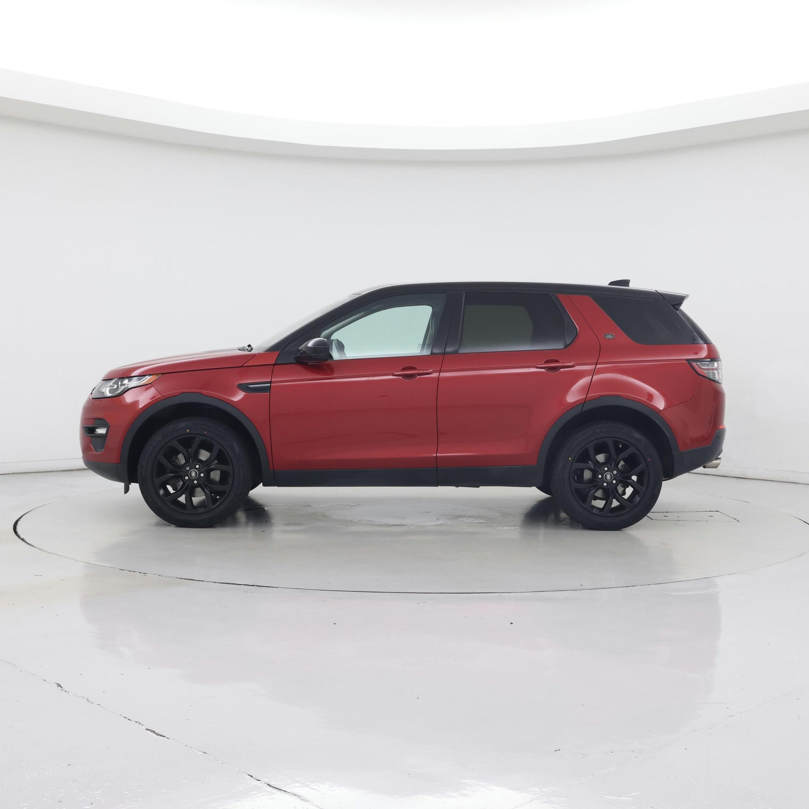 Thumbnail: 2017 Land Rover Discovery Sport - 3