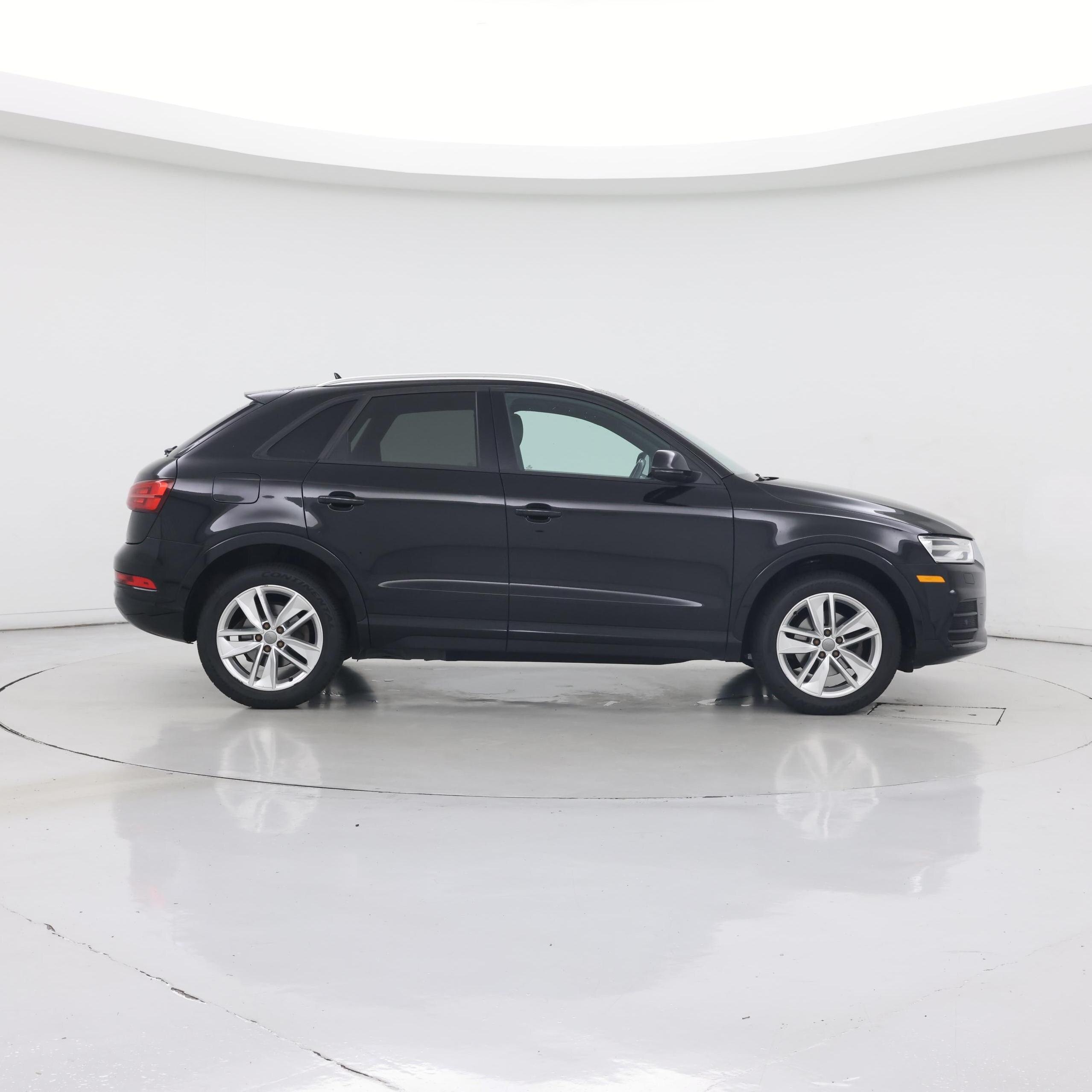 Thumbnail: 2017 Audi Q3 - 7