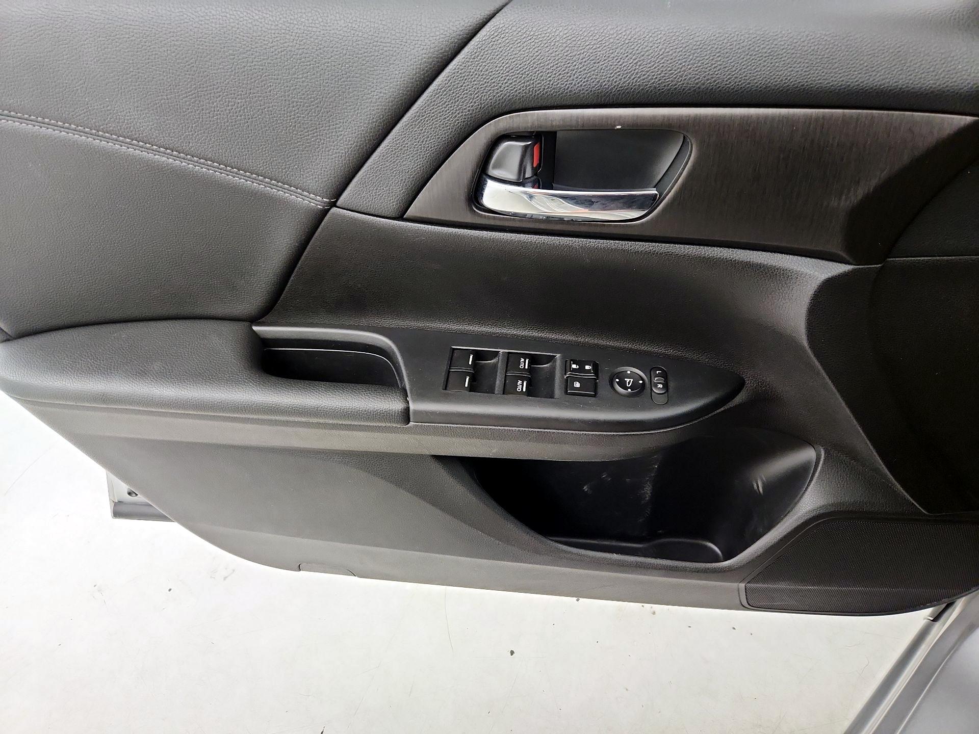 Thumbnail: 2014 Honda Accord - 12