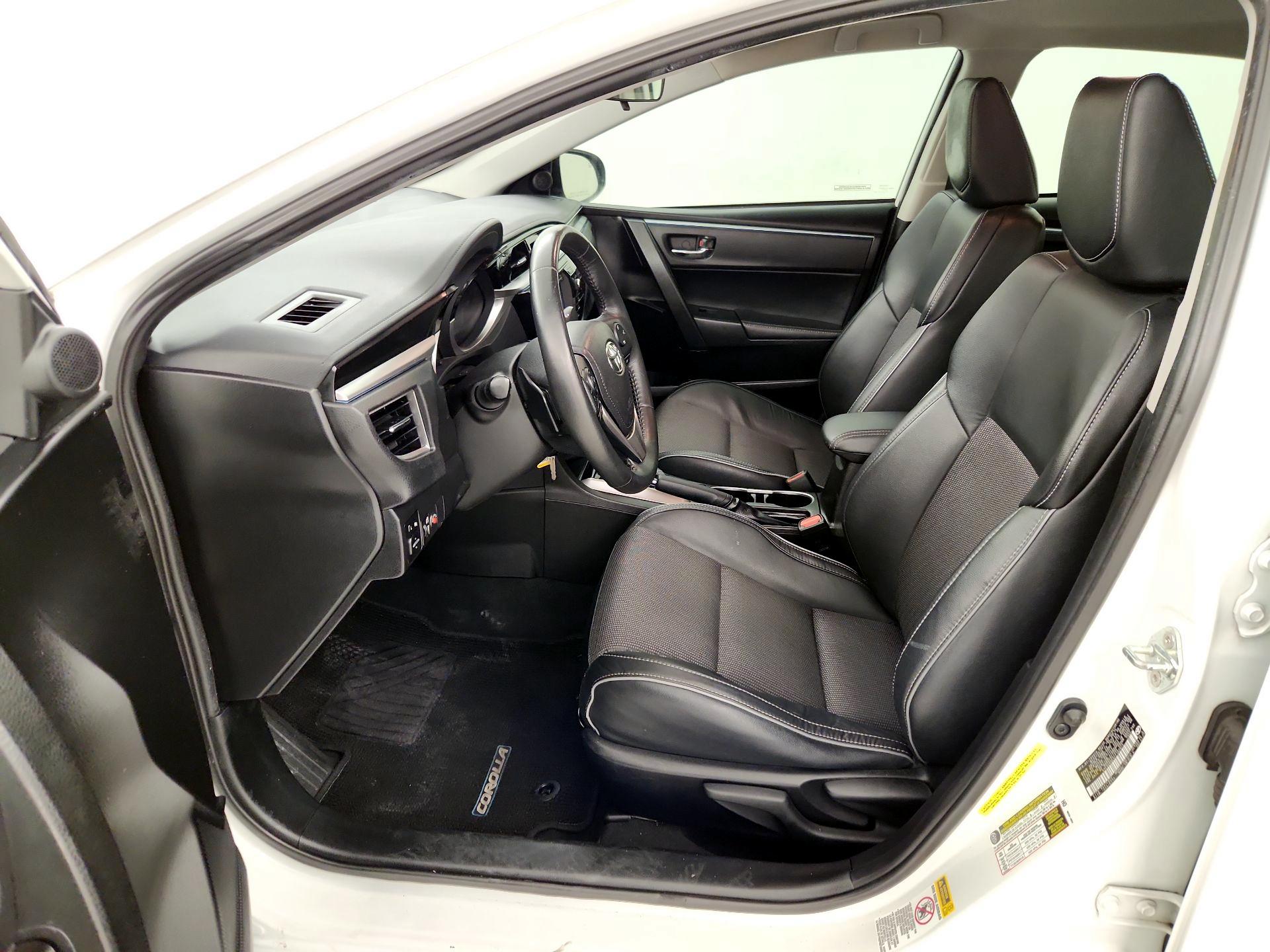 Thumbnail: 2015 Toyota Corolla - 11