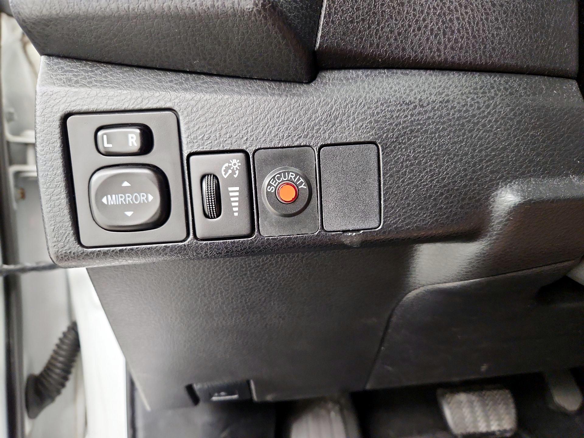 Thumbnail: 2015 Toyota Corolla - 13