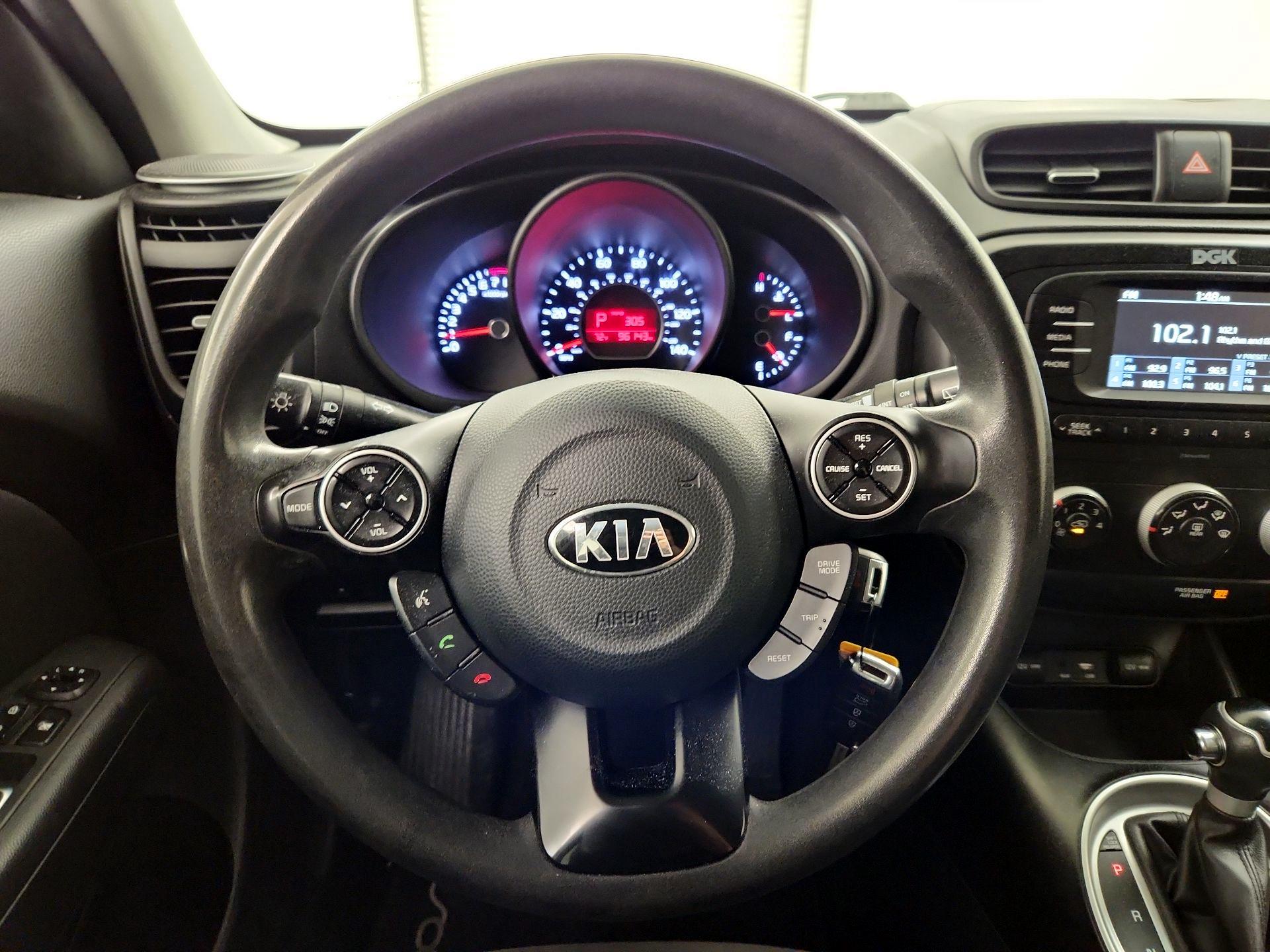 Thumbnail: 2017 Kia Soul - 10