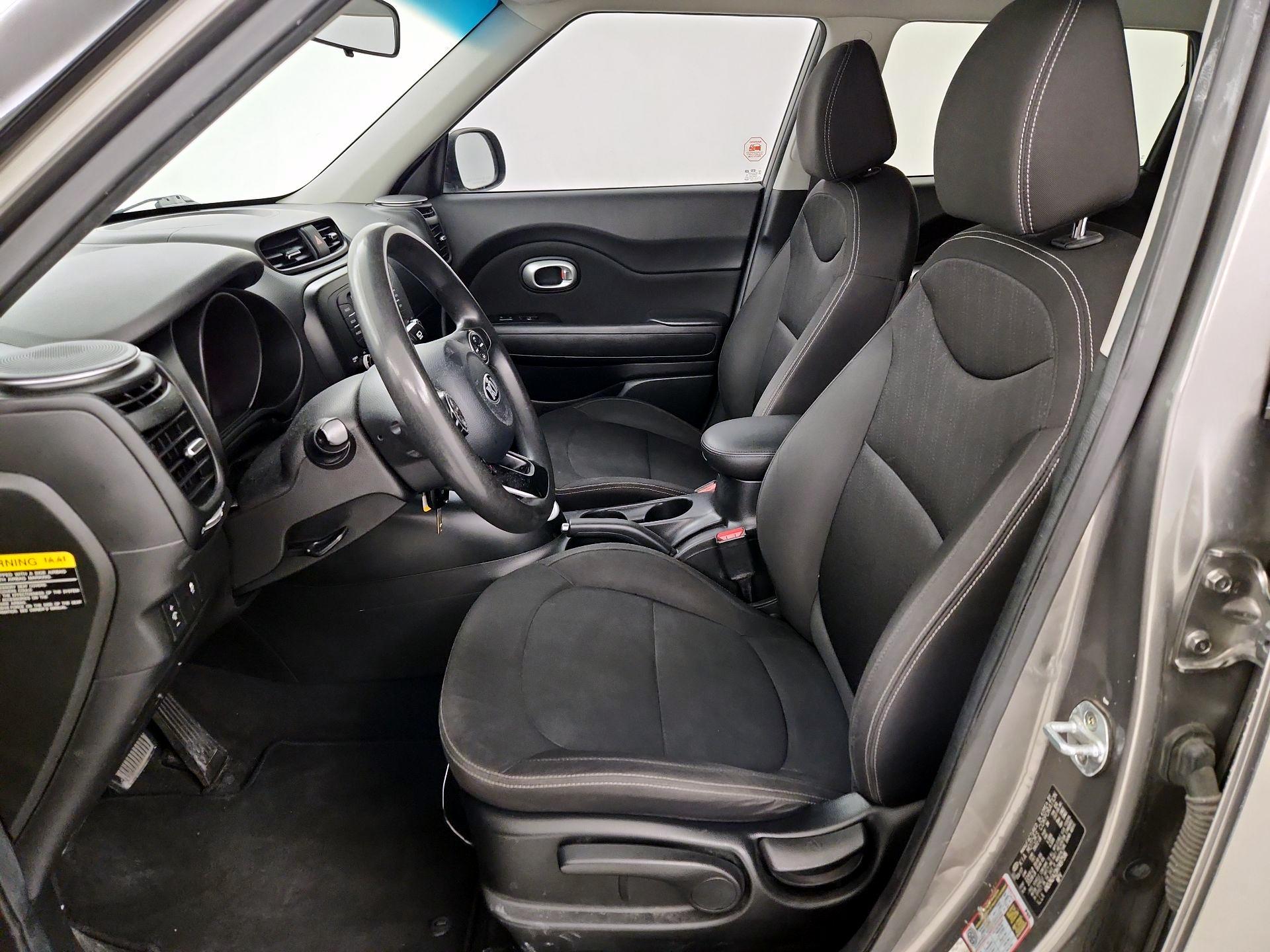 Thumbnail: 2017 Kia Soul - 11