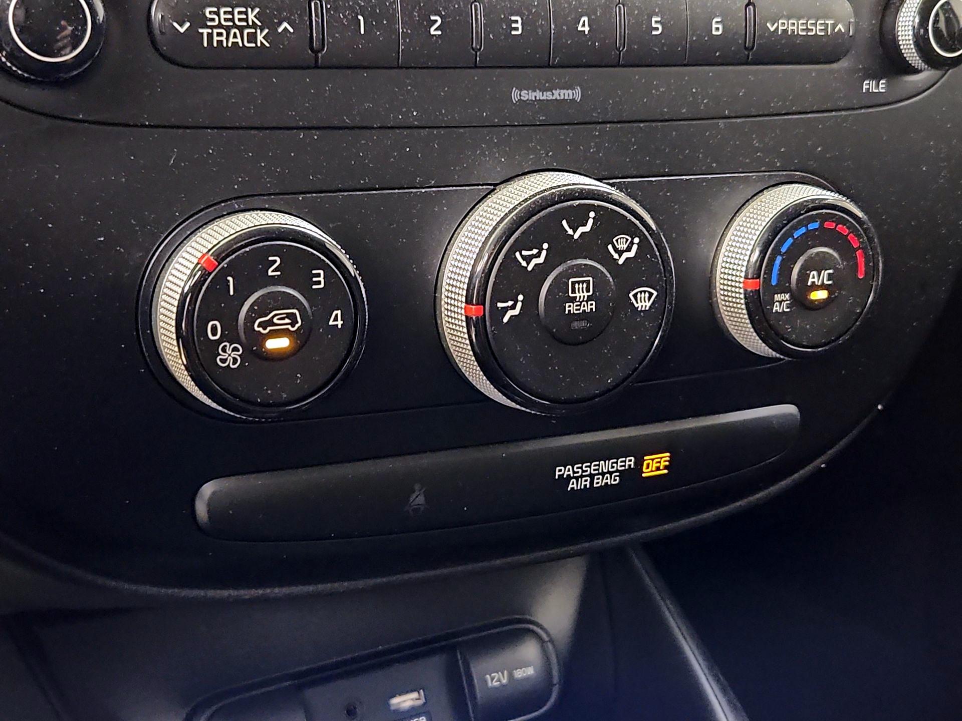 Thumbnail: 2017 Kia Soul - 15