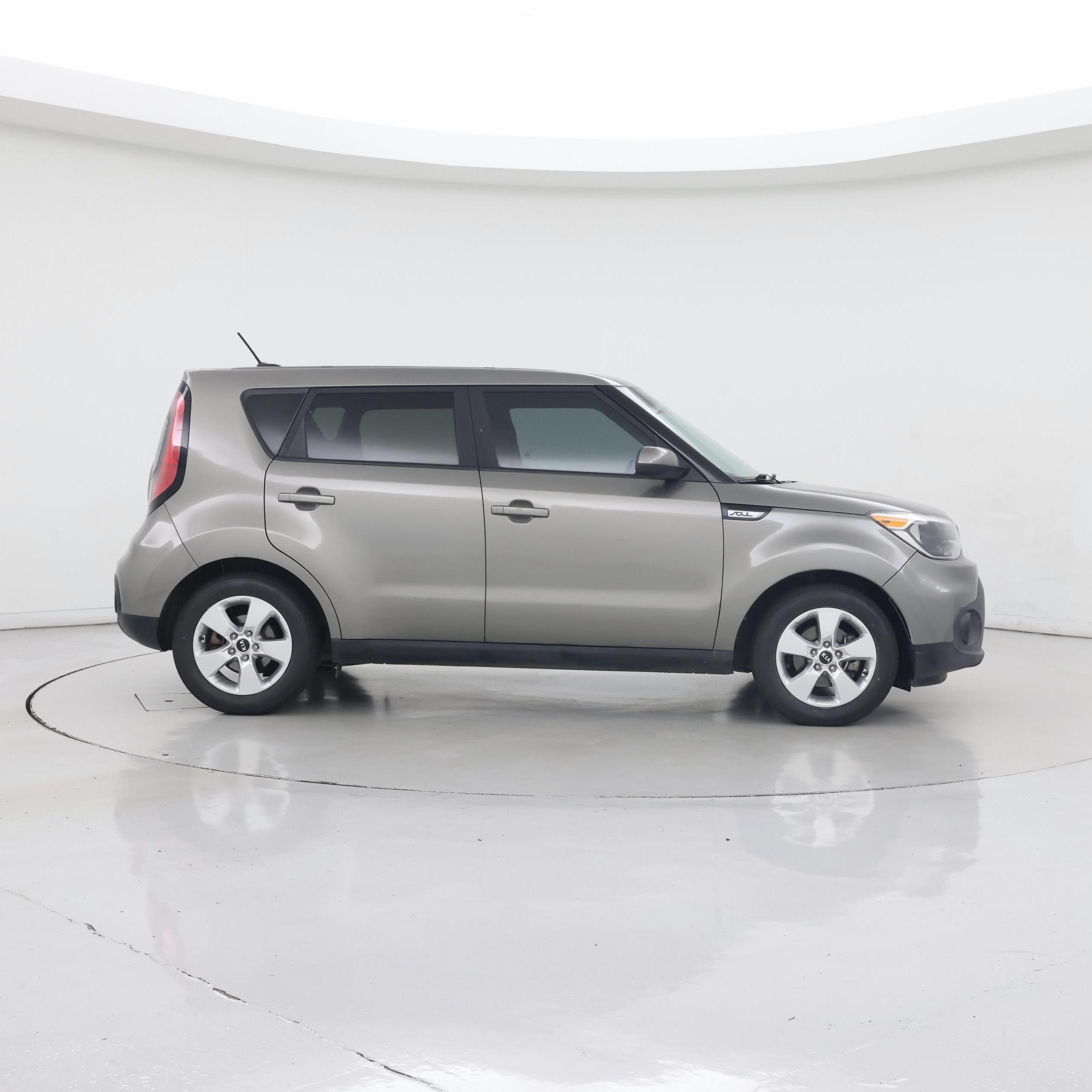 Thumbnail: 2017 Kia Soul - 7