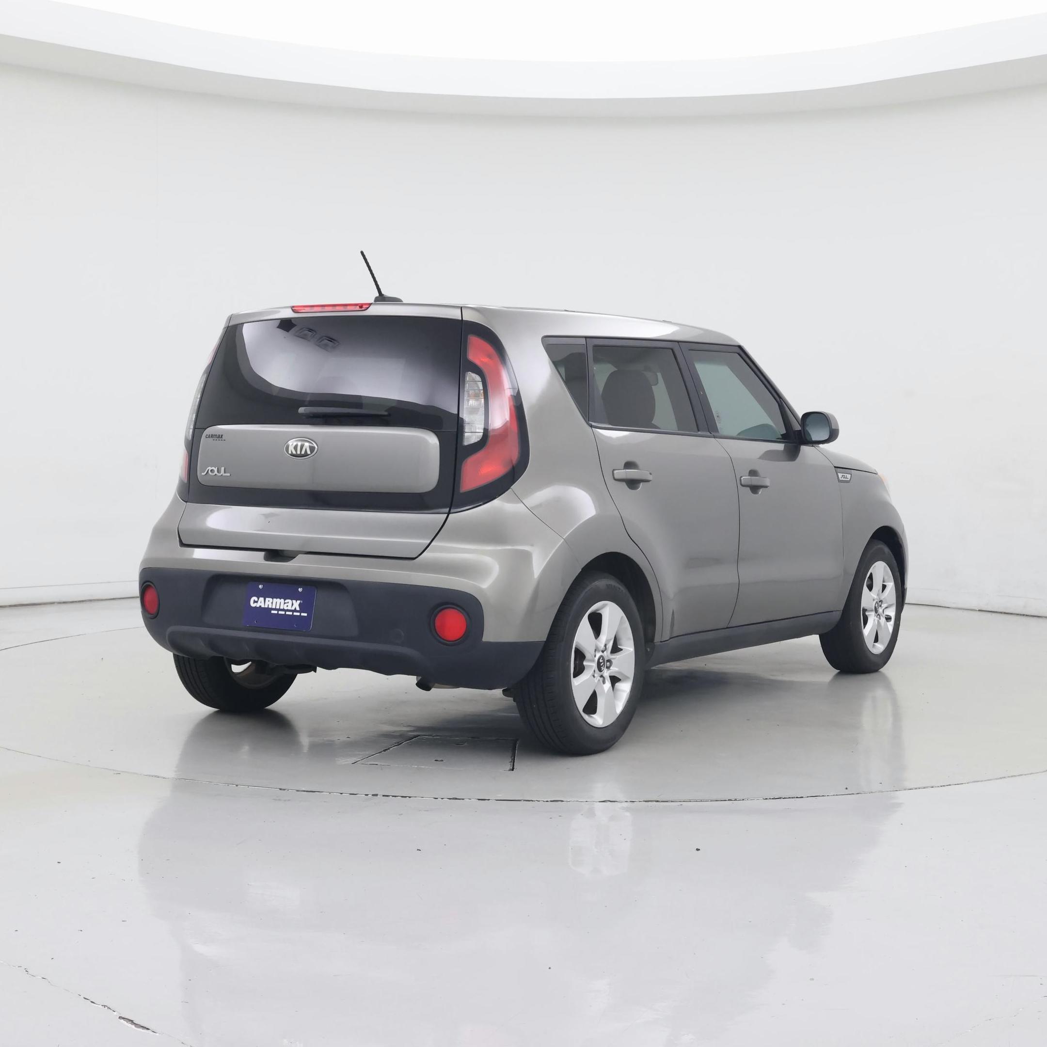 Thumbnail: 2017 Kia Soul - 8