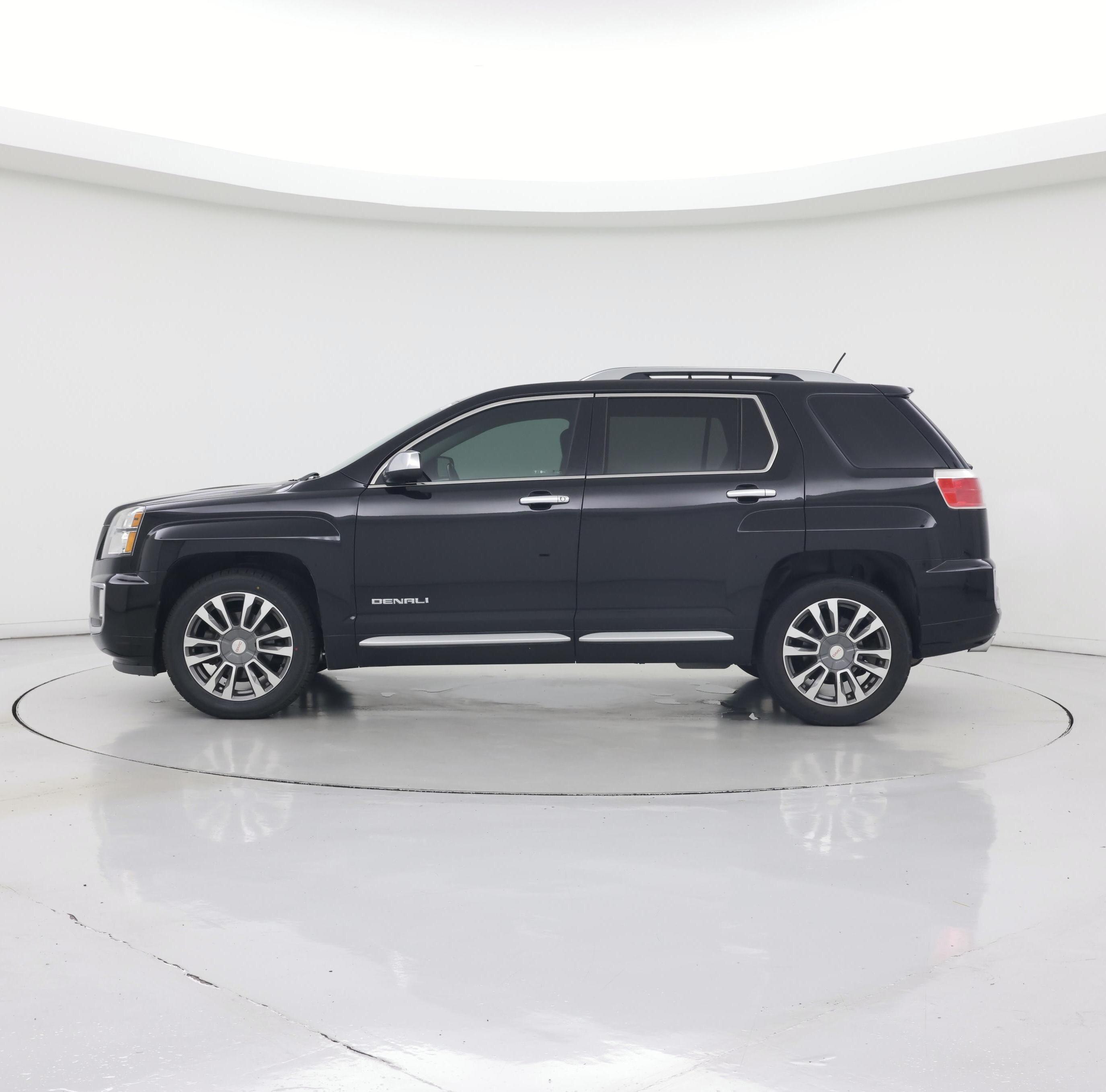 Thumbnail: 2017 GMC Terrain - 3