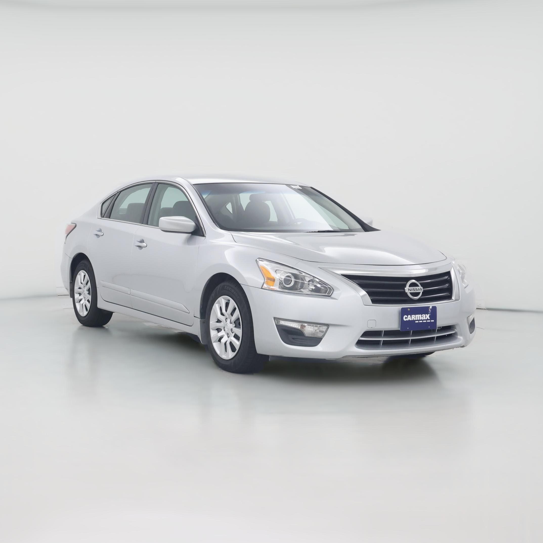 Thumbnail: 2015 Nissan Altima - 1