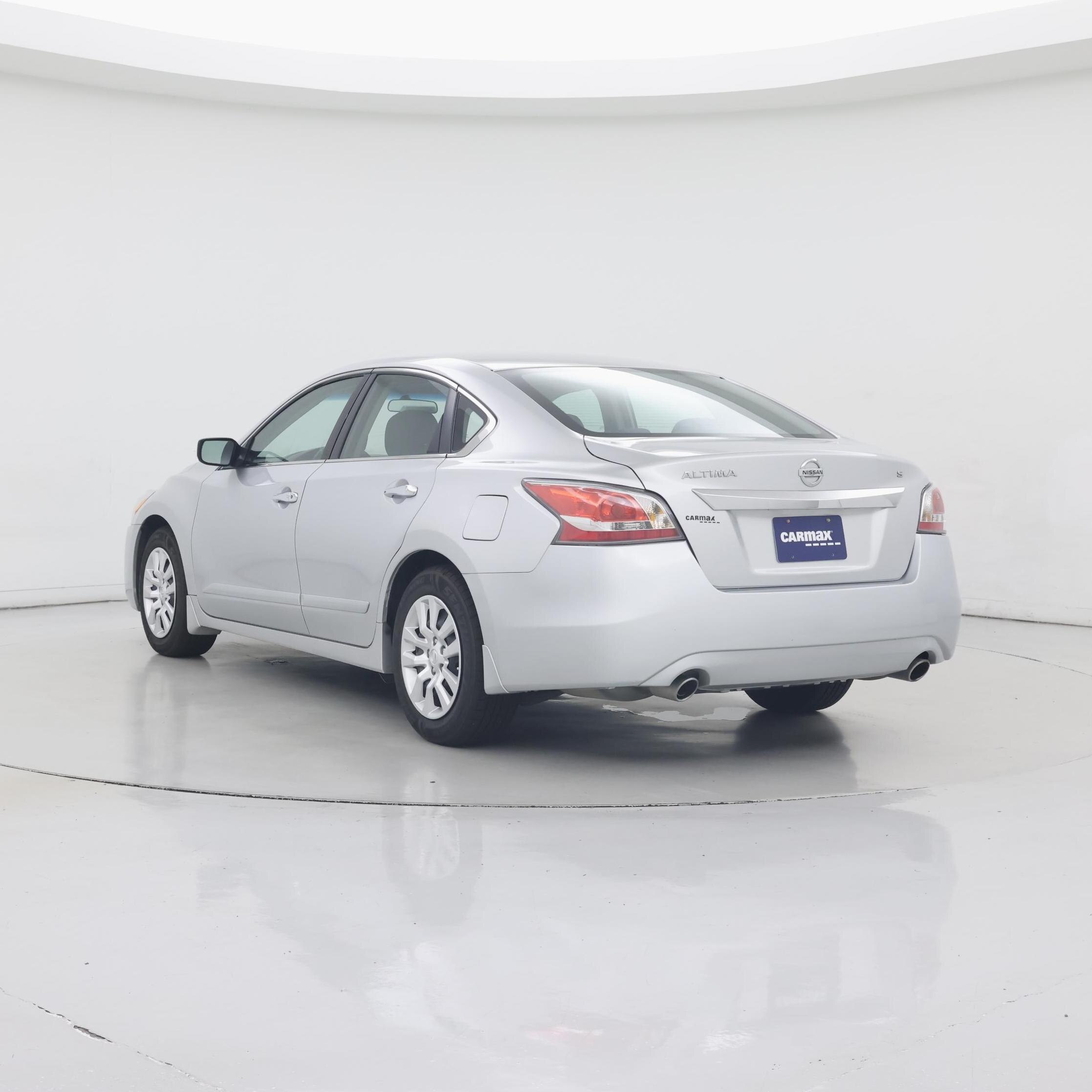 Thumbnail: 2015 Nissan Altima - 2