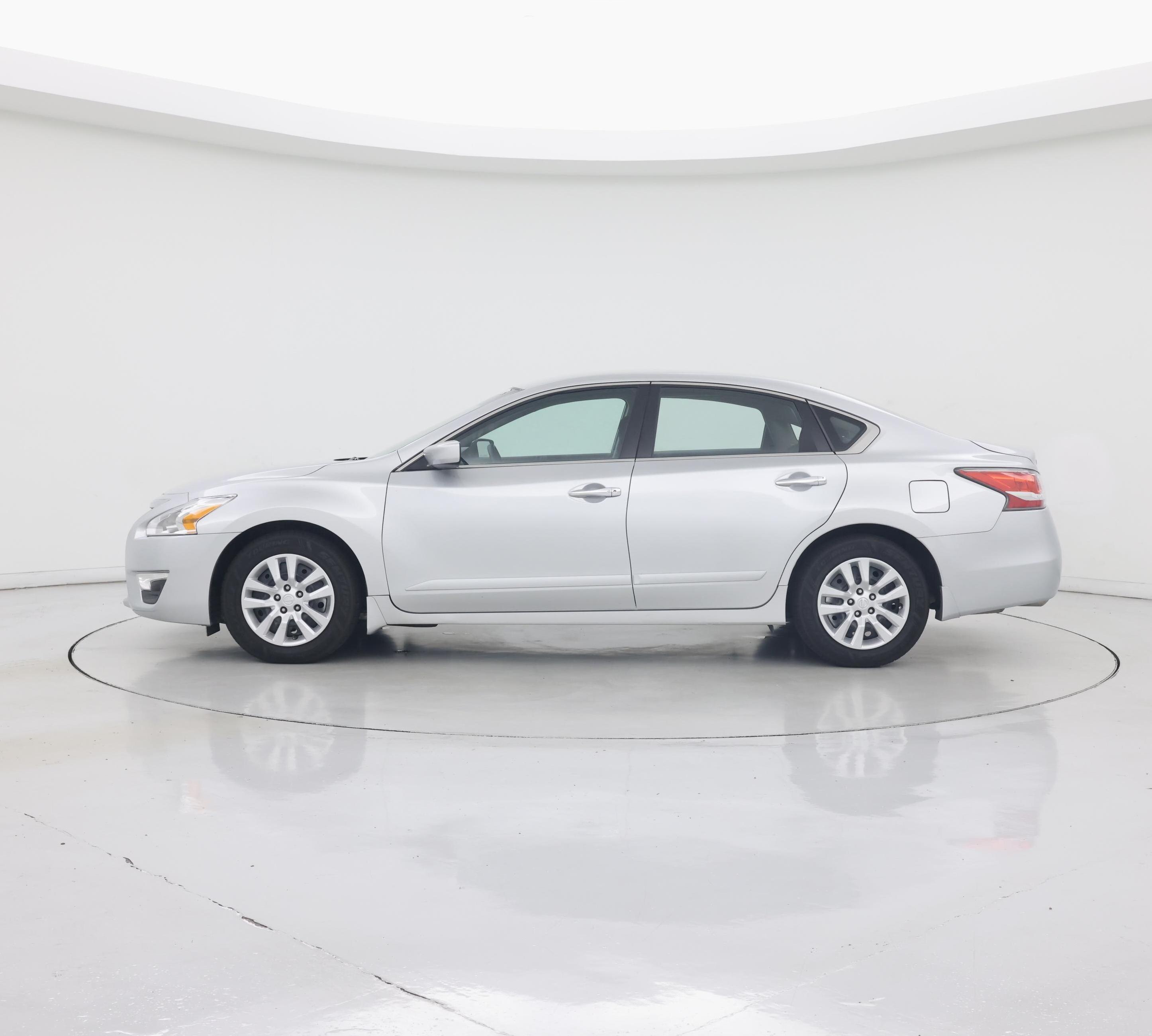 Thumbnail: 2015 Nissan Altima - 3