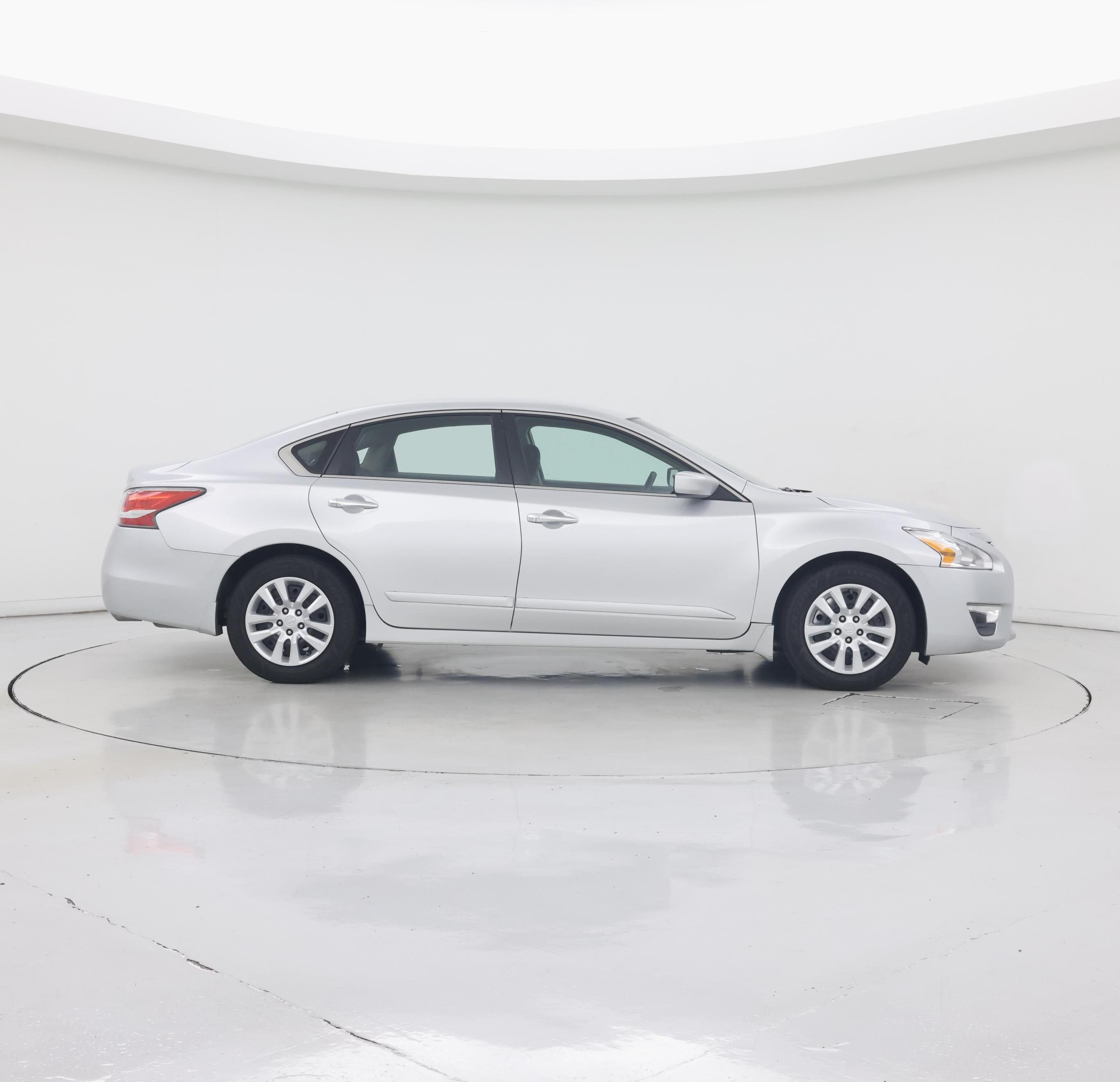 Thumbnail: 2015 Nissan Altima - 7
