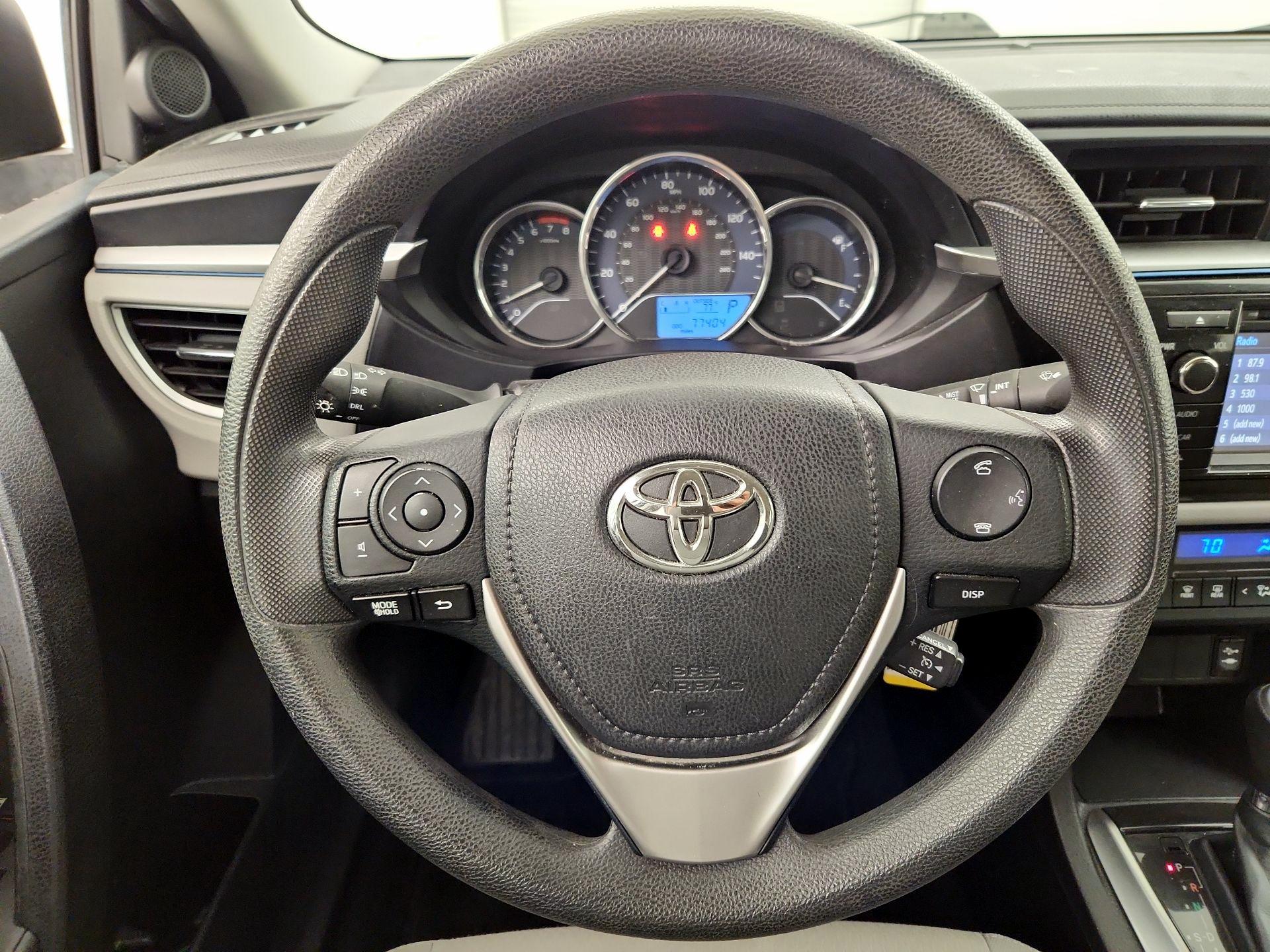 Thumbnail: 2015 Toyota Corolla - 10