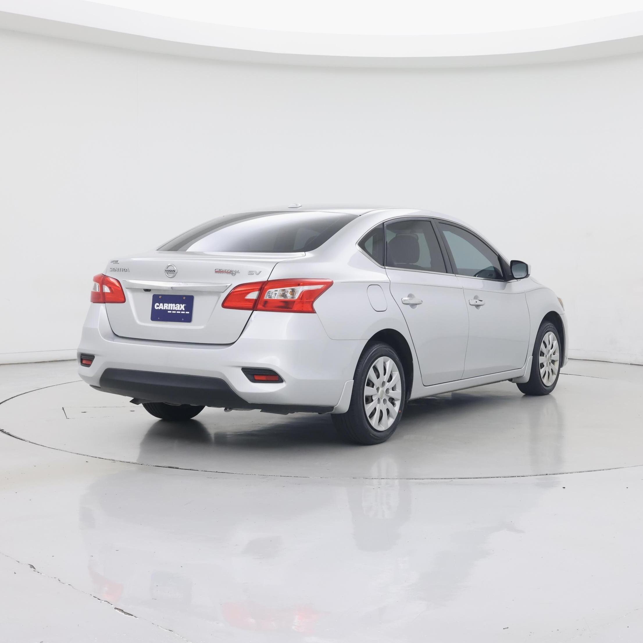 Thumbnail: 2017 Nissan Sentra - 8