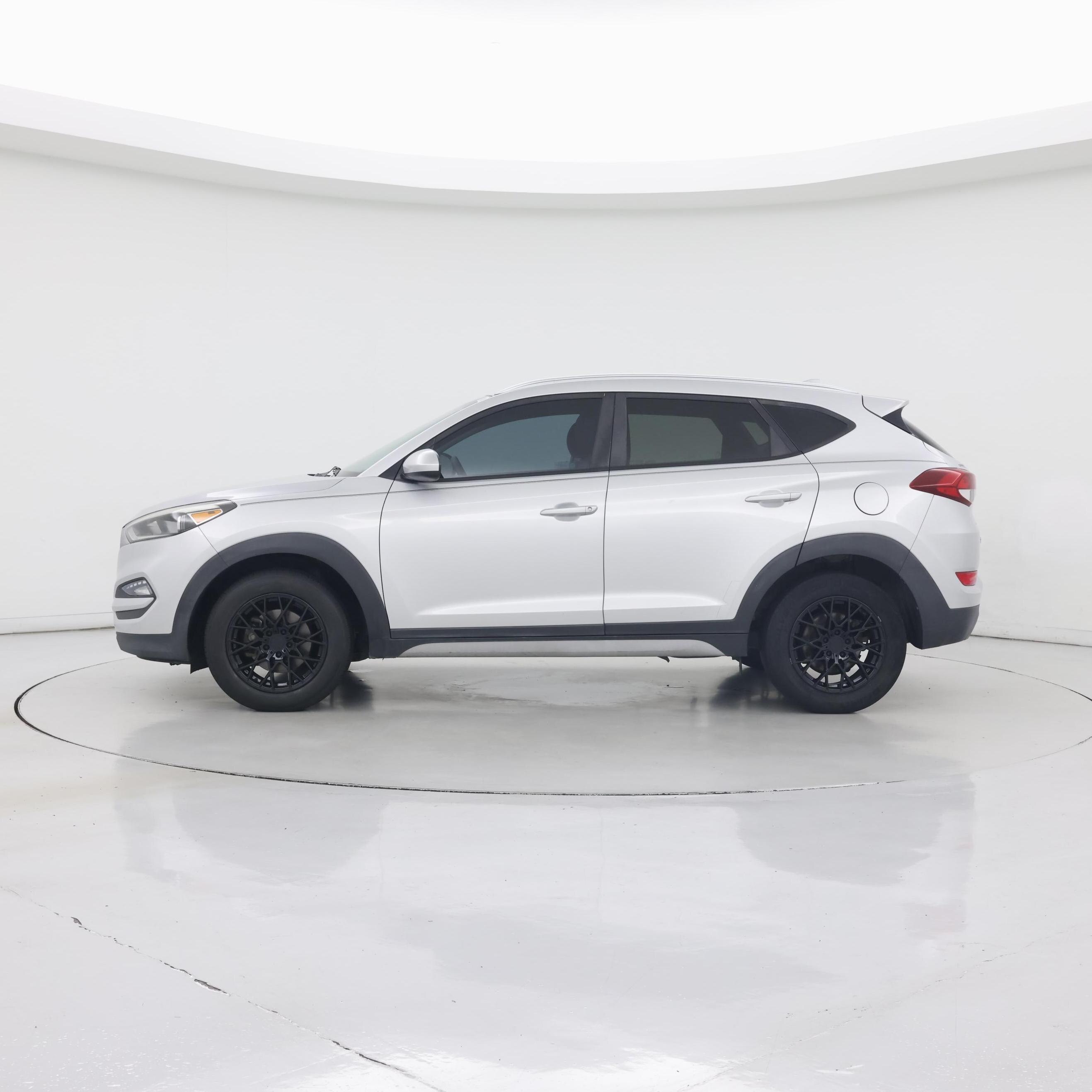 Thumbnail: 2018 Hyundai Tucson - 3