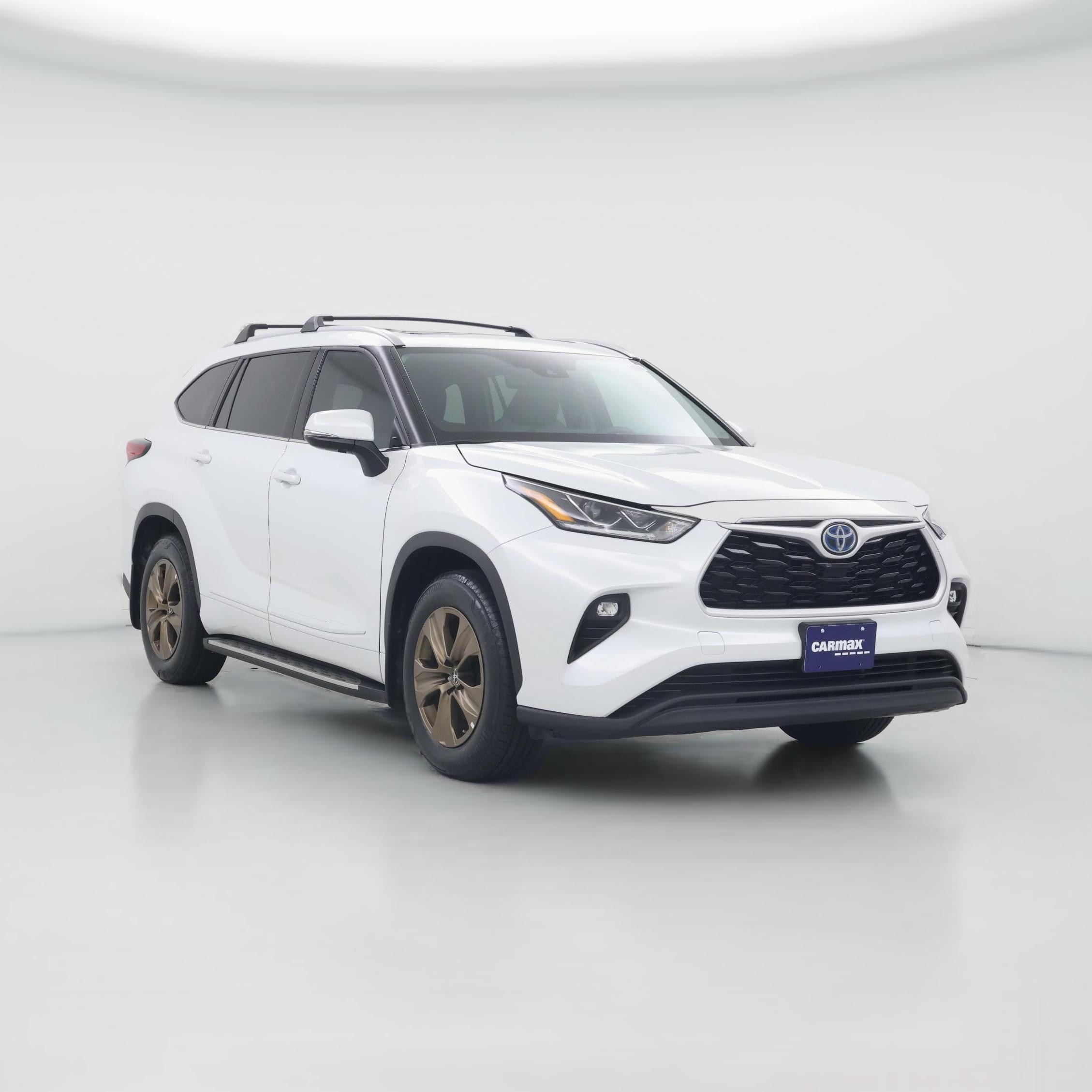 Thumbnail: 2022 Toyota Highlander - 1