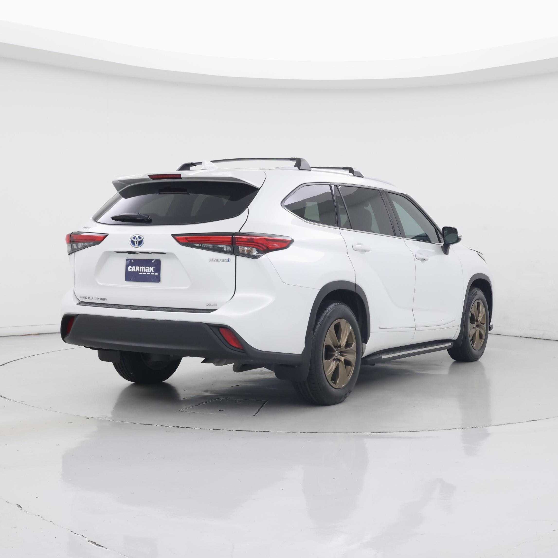Thumbnail: 2022 Toyota Highlander - 8