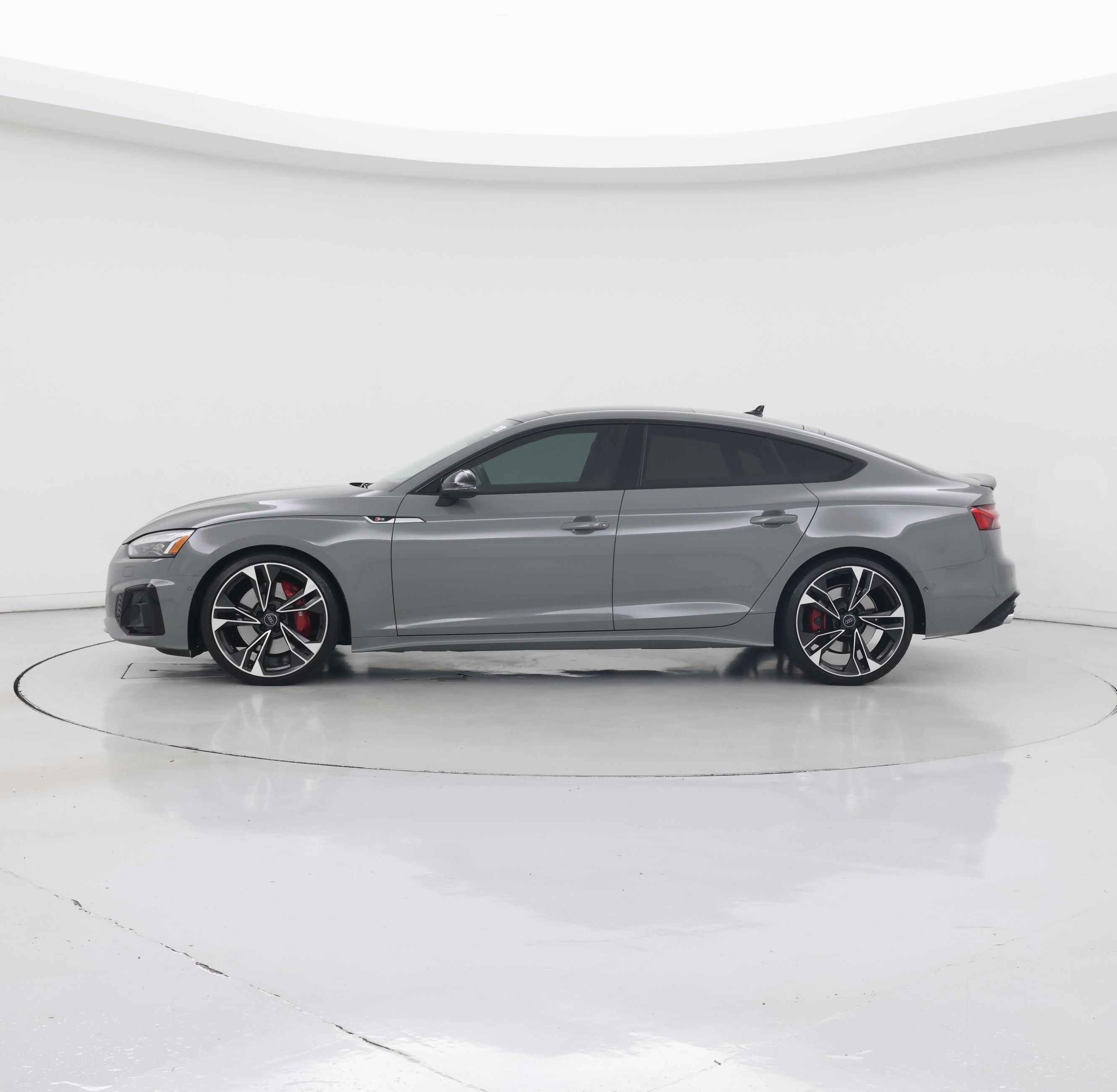 Thumbnail: 2021 Audi S5 - 3