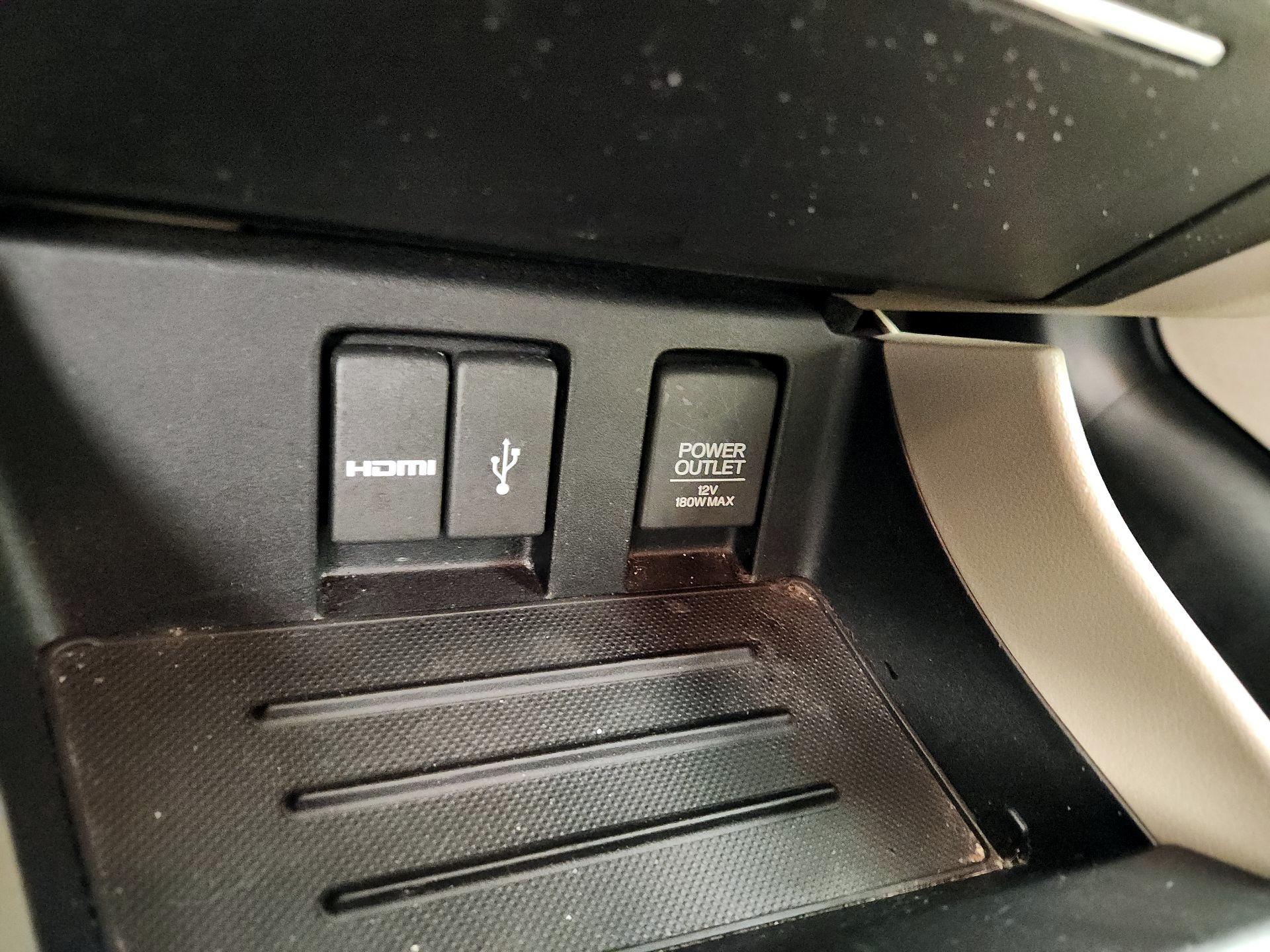 Thumbnail: 2015 Honda Civic - 18