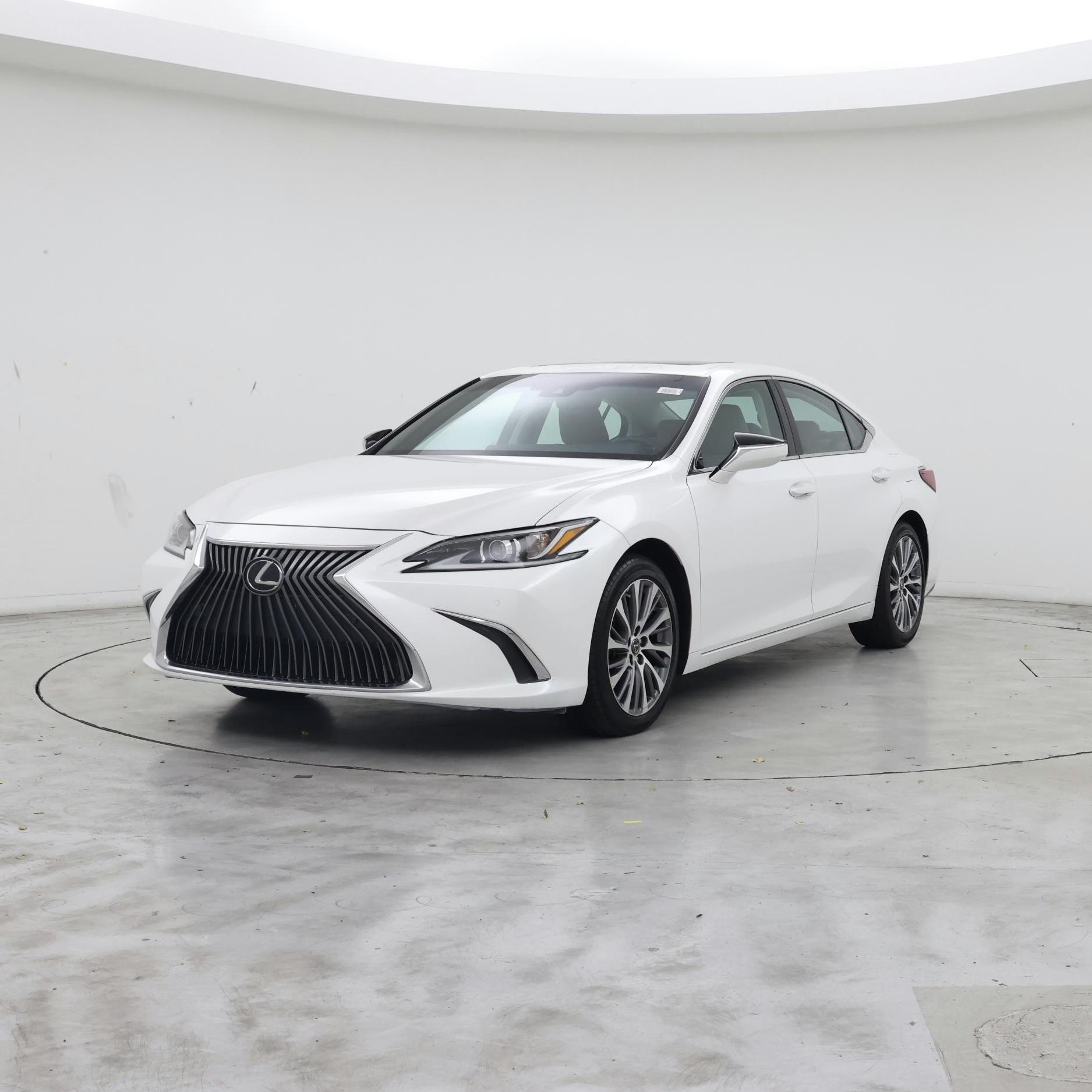 Thumbnail: 2019 Lexus ES - 4