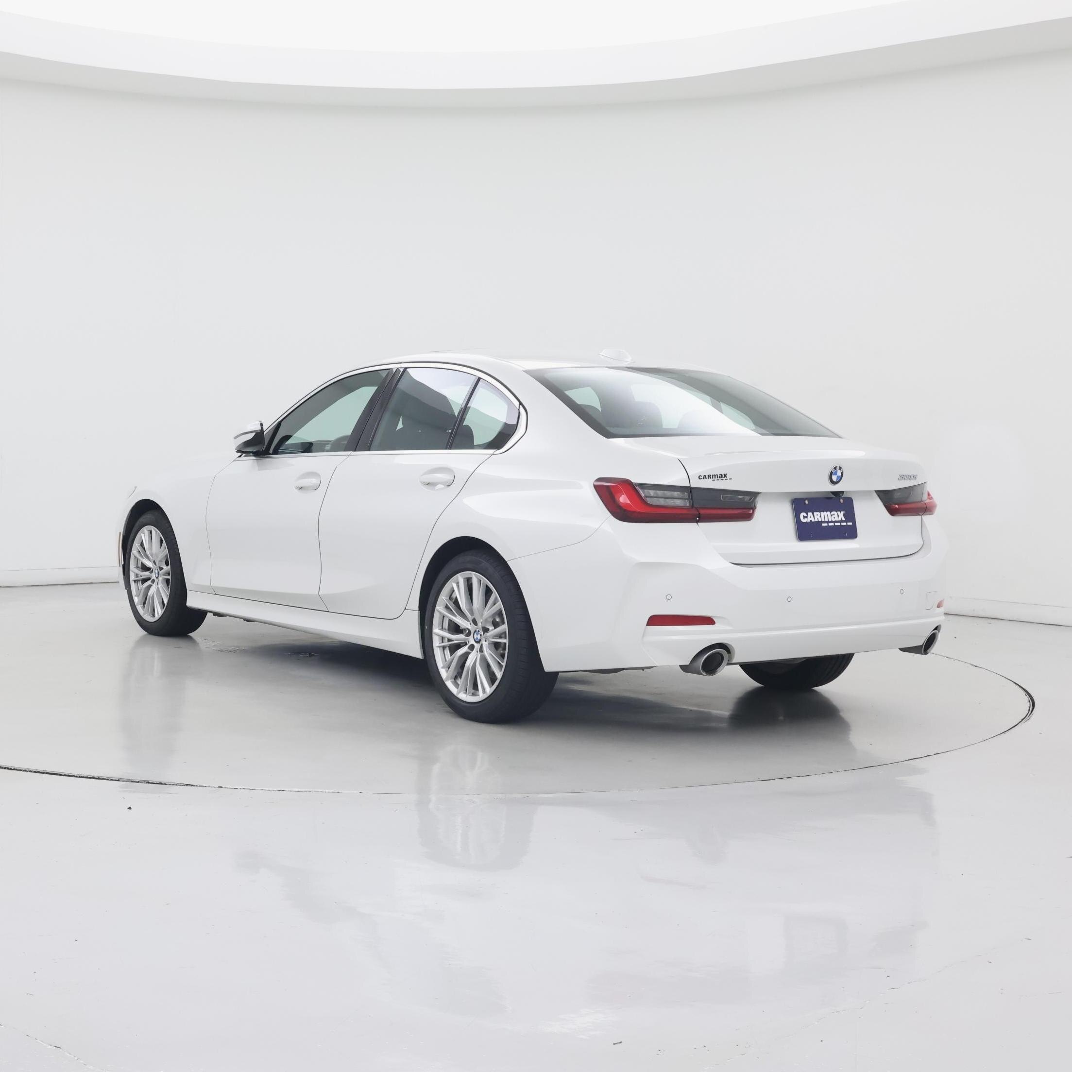 Thumbnail: 2024 BMW 3 Series - 2