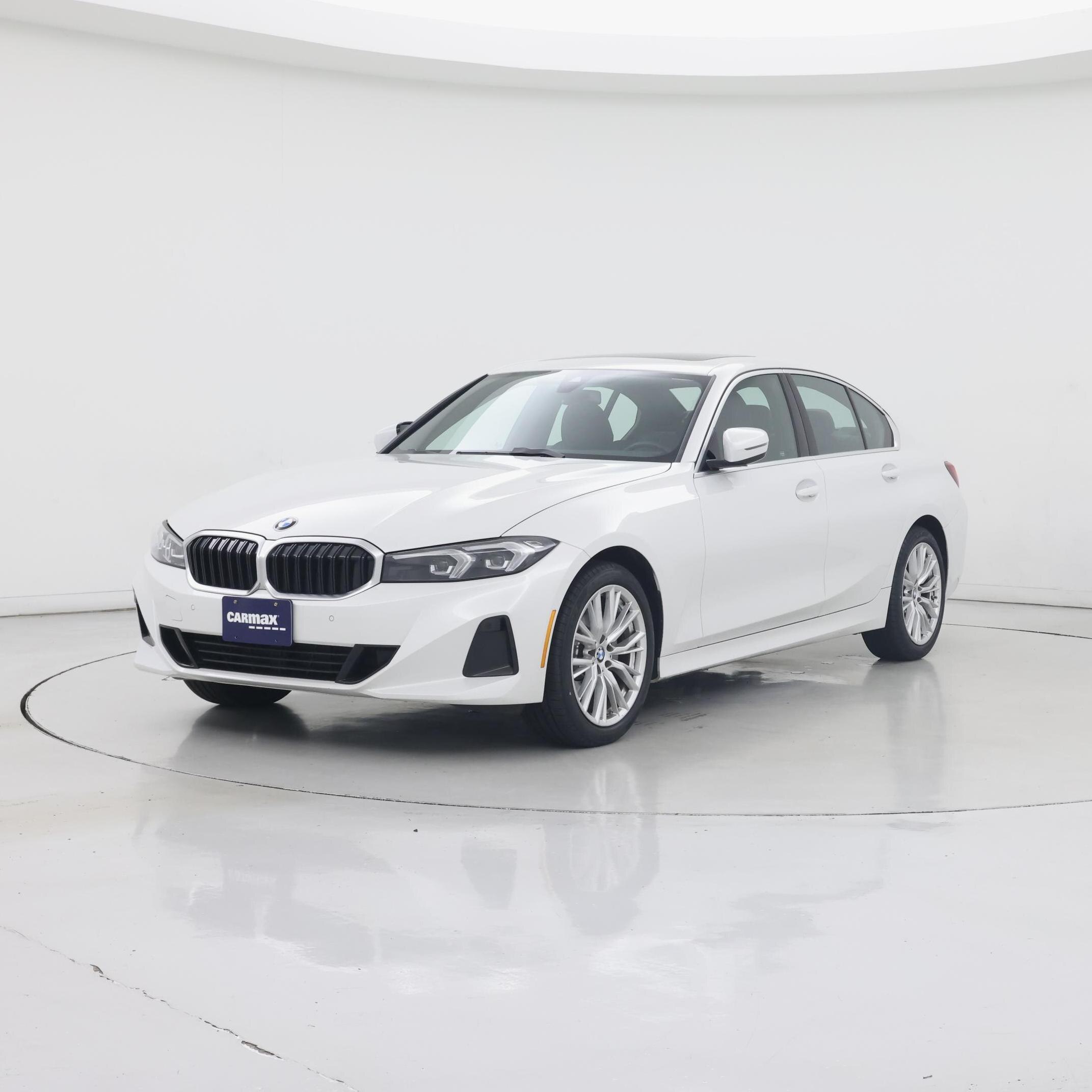 Thumbnail: 2024 BMW 3 Series - 4