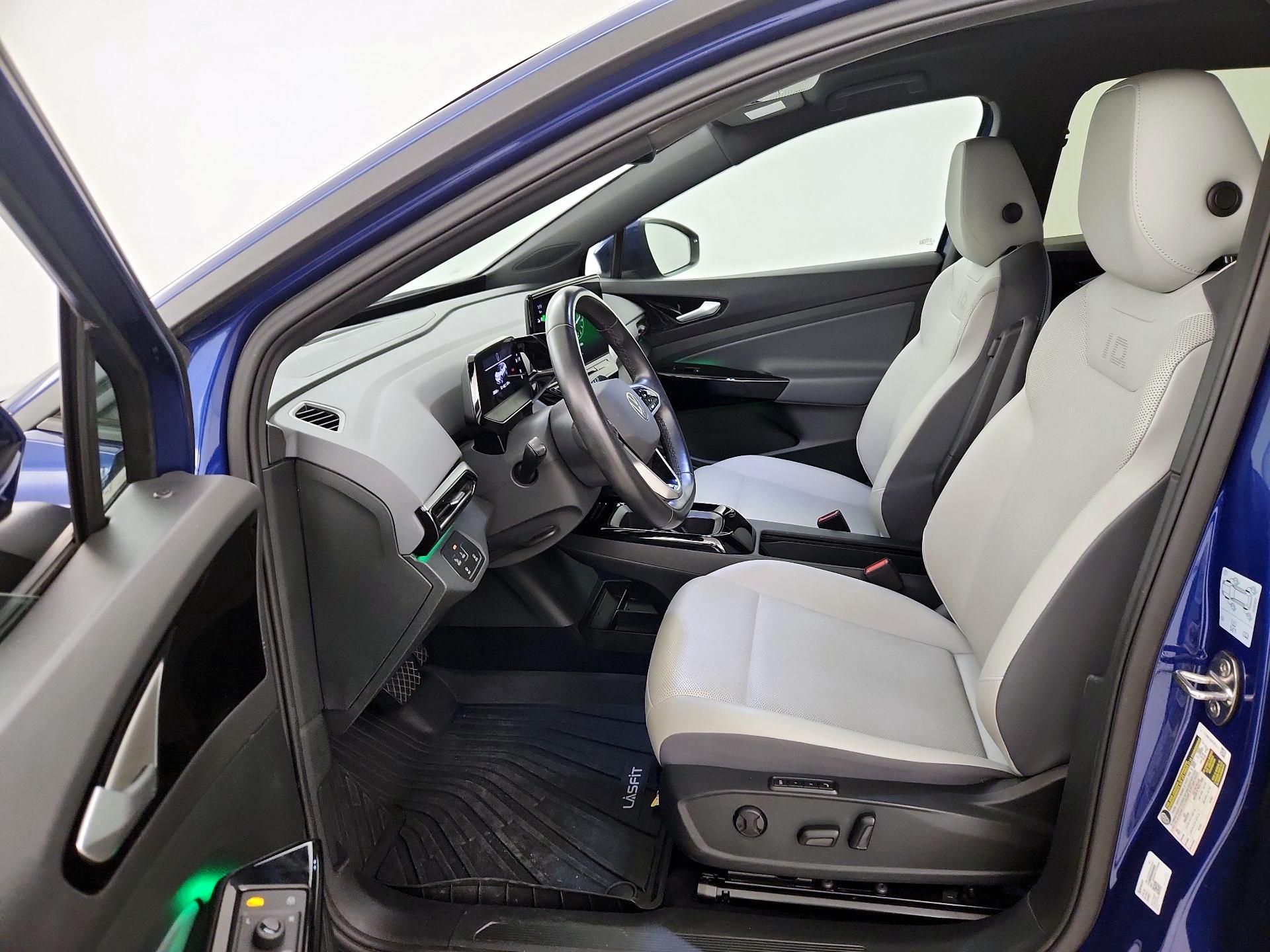 Thumbnail: 2022 Volkswagen ID.4 - 11