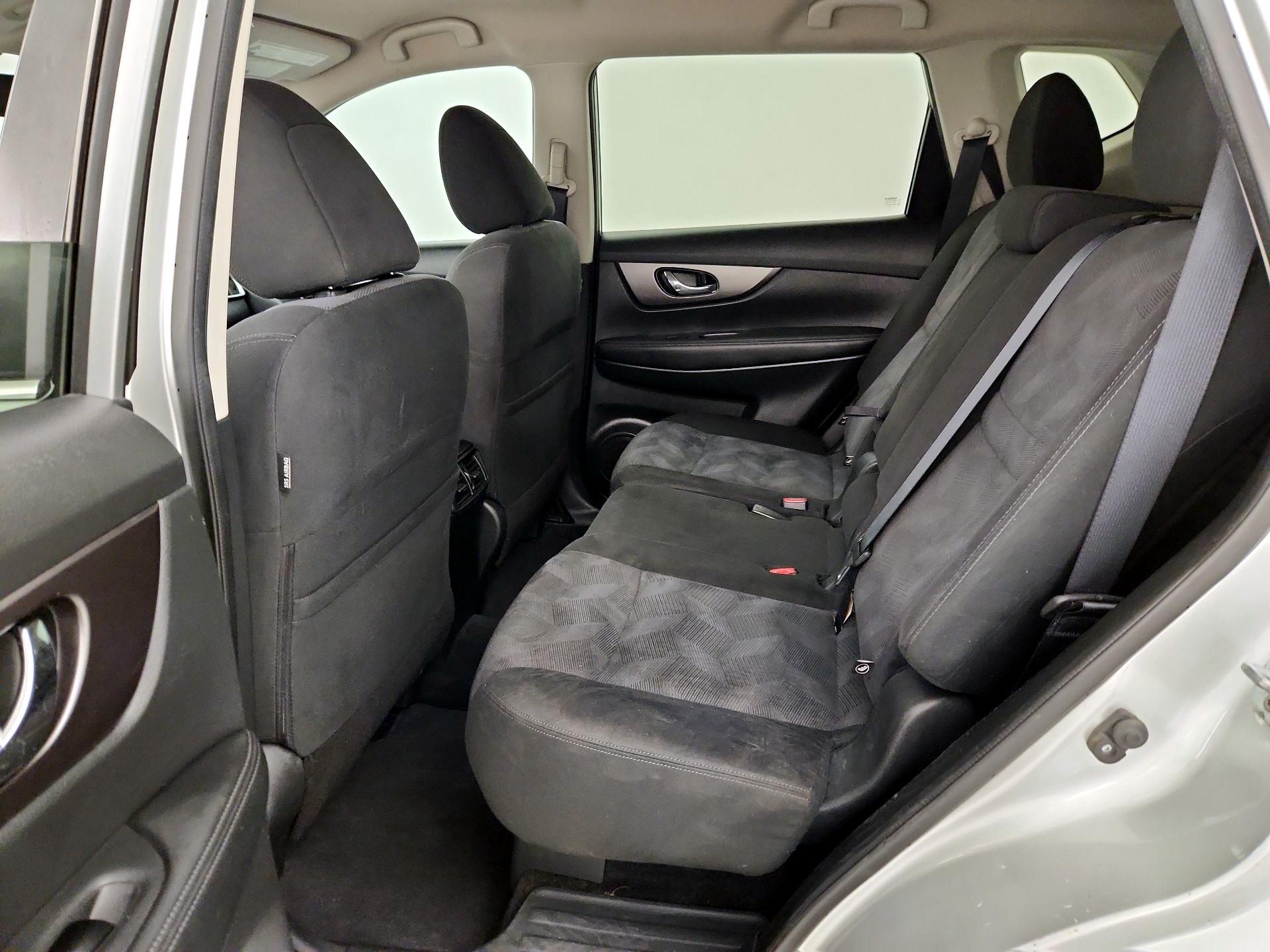Thumbnail: 2016 Nissan Rogue - 20