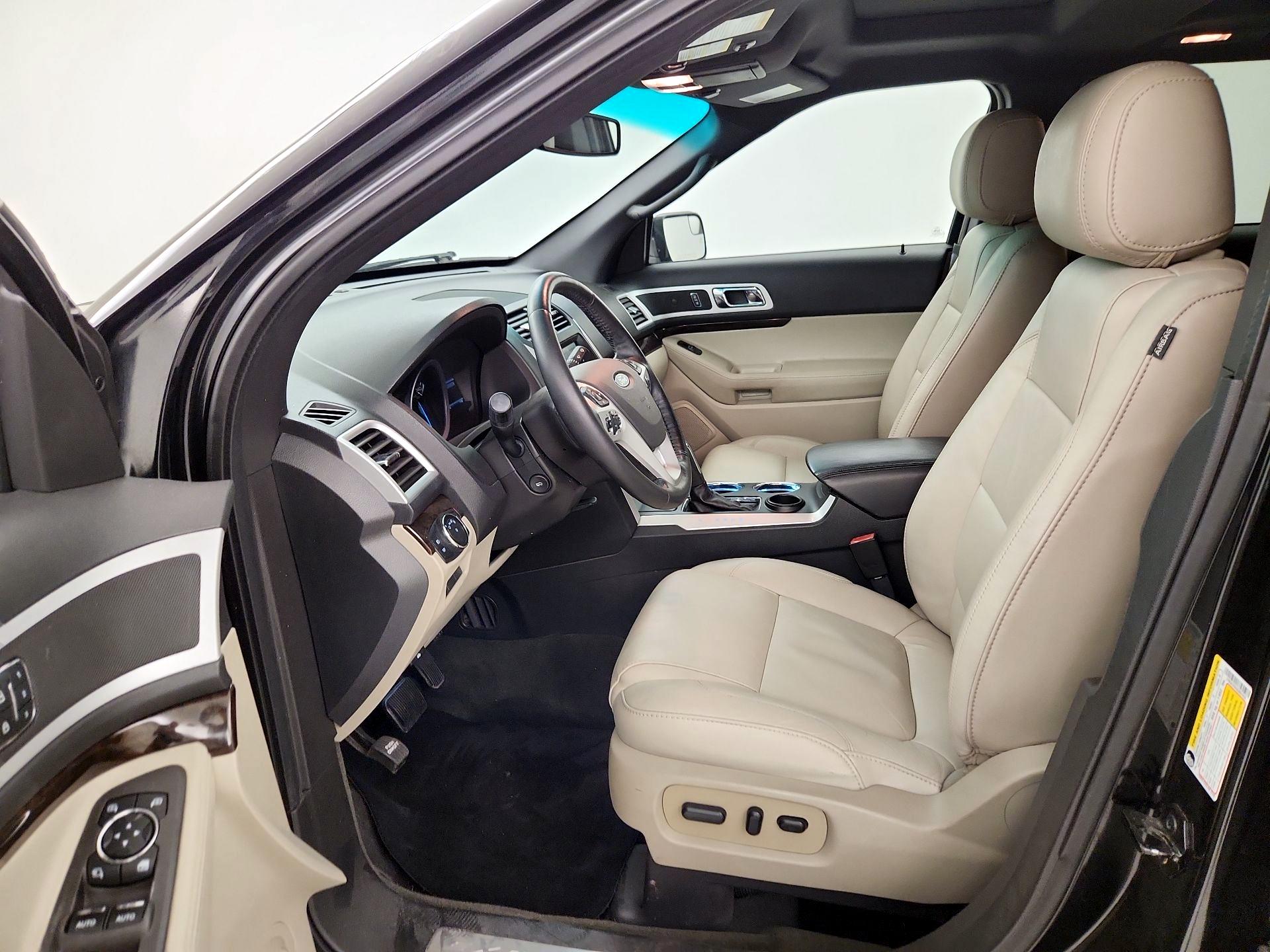Thumbnail: 2014 Ford Explorer - 11