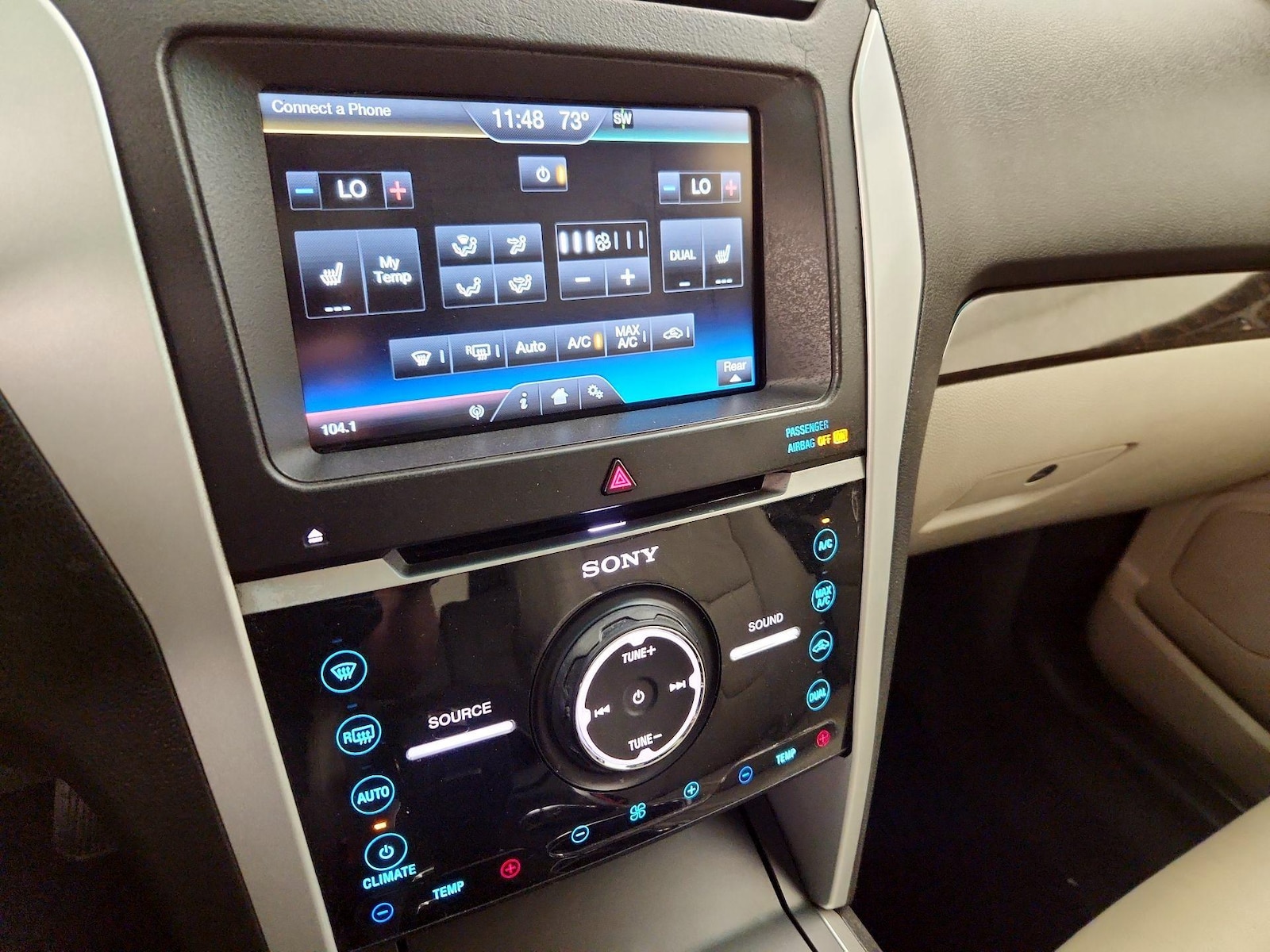 2014 Ford Explorer Limited - Photo 18