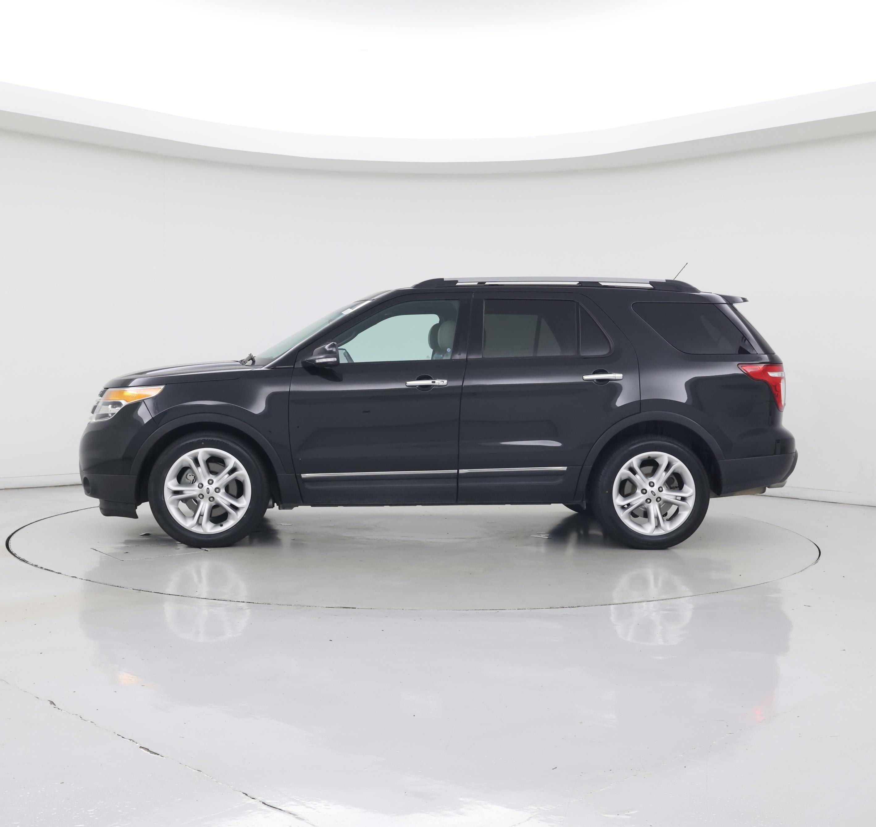 Thumbnail: 2014 Ford Explorer - 3