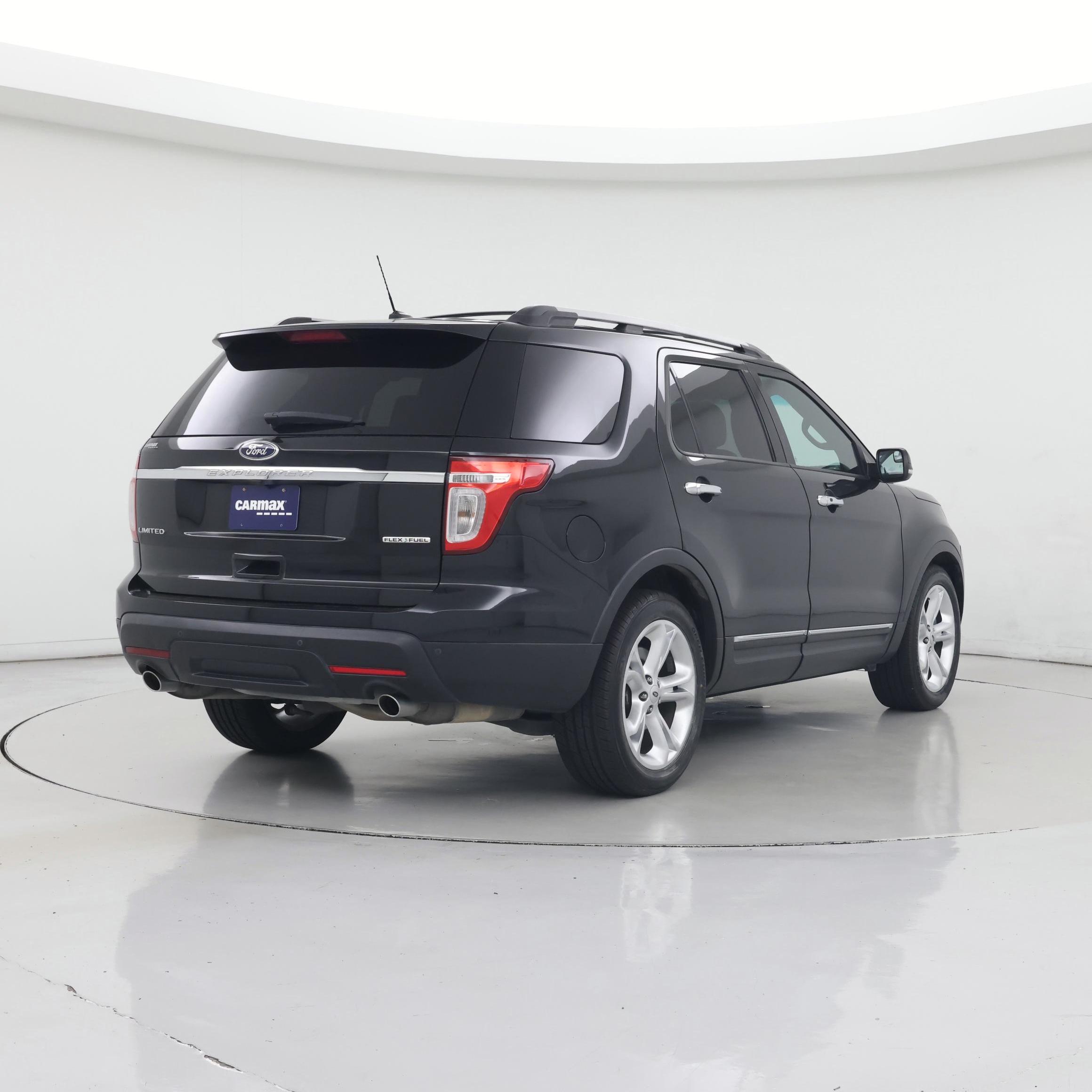 Thumbnail: 2014 Ford Explorer - 8