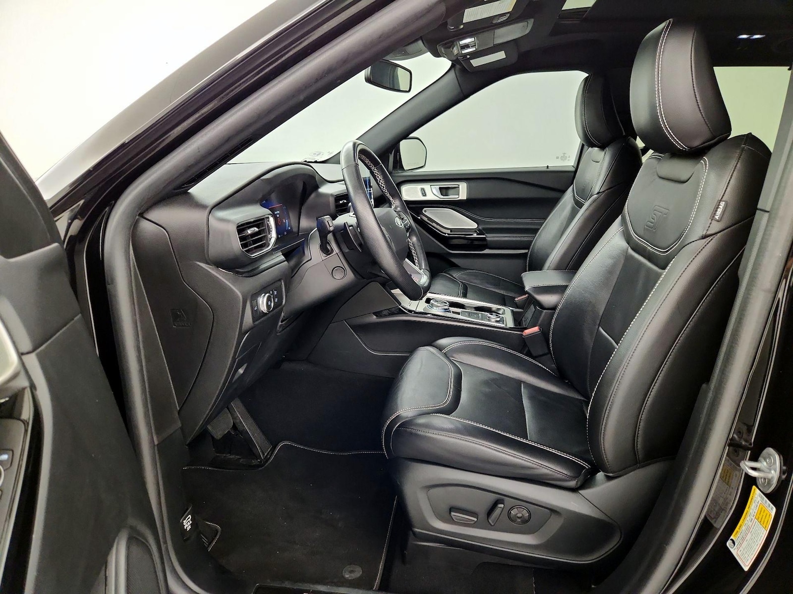 2021 Ford Explorer ST - Photo 12