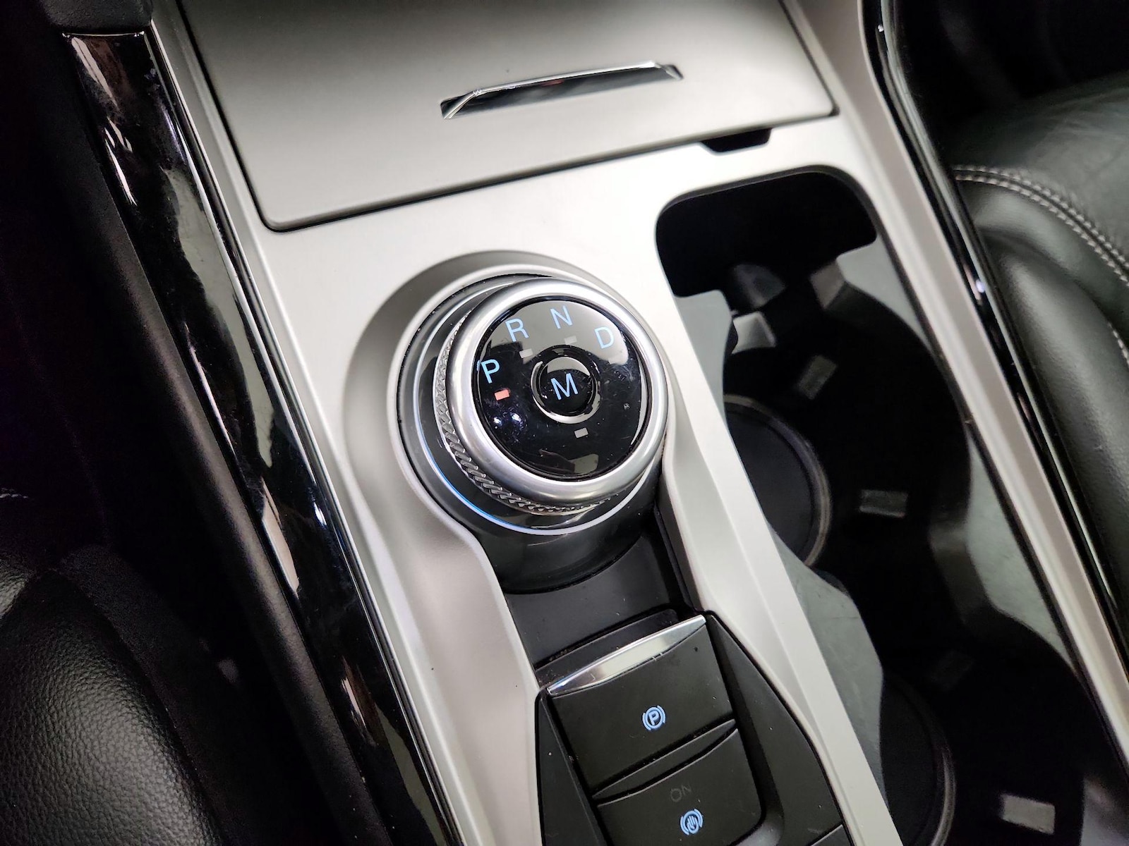 2021 Ford Explorer ST - Photo 19