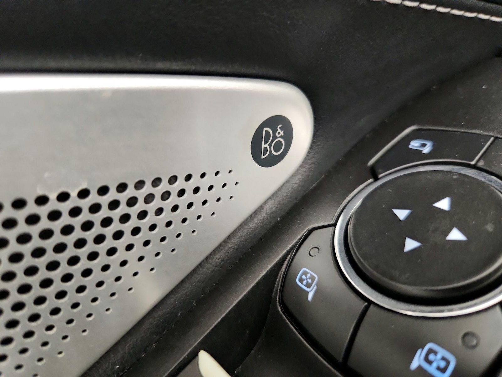 2021 Ford Explorer ST - Photo 28