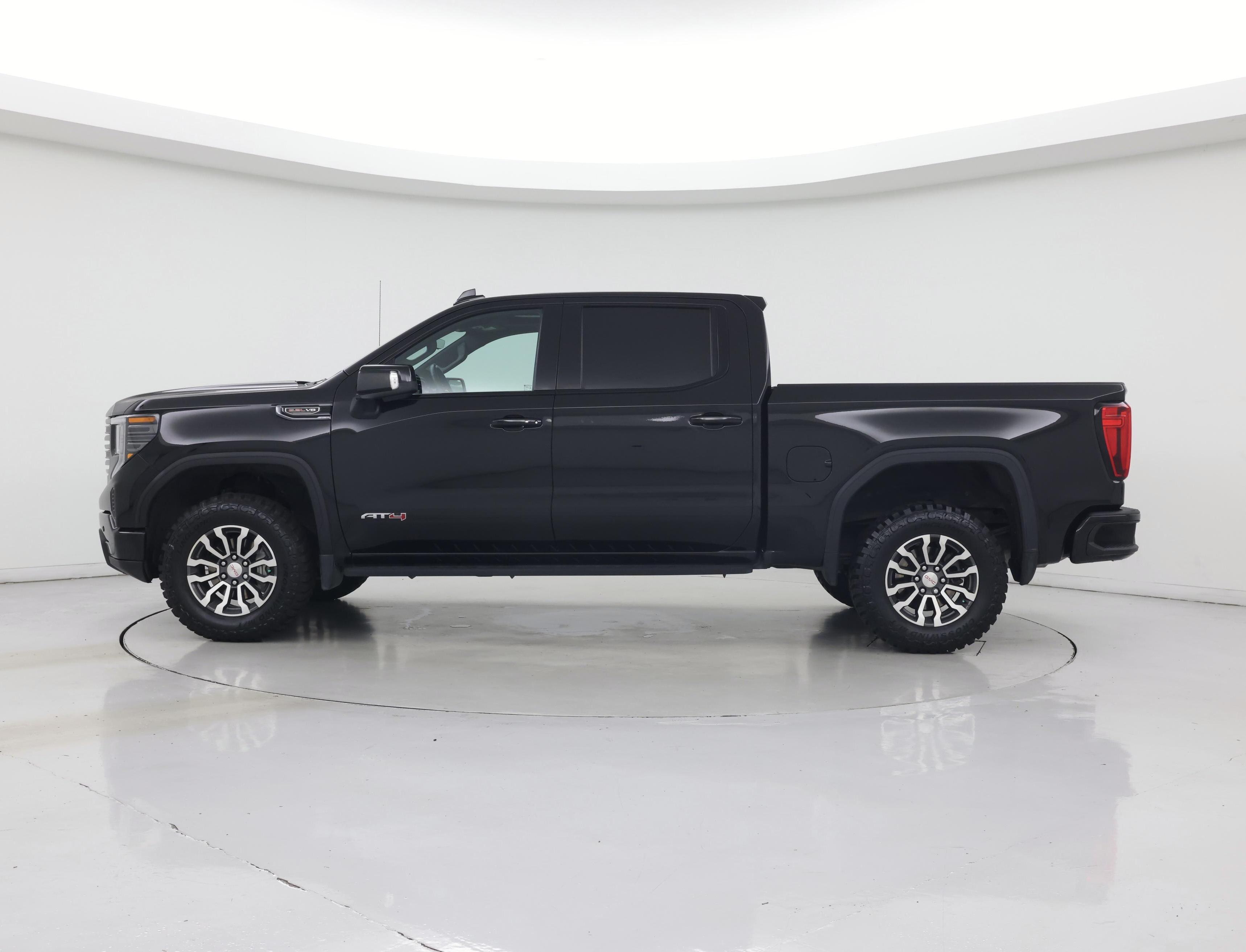 Thumbnail: 2023 GMC Sierra 1500 - 3