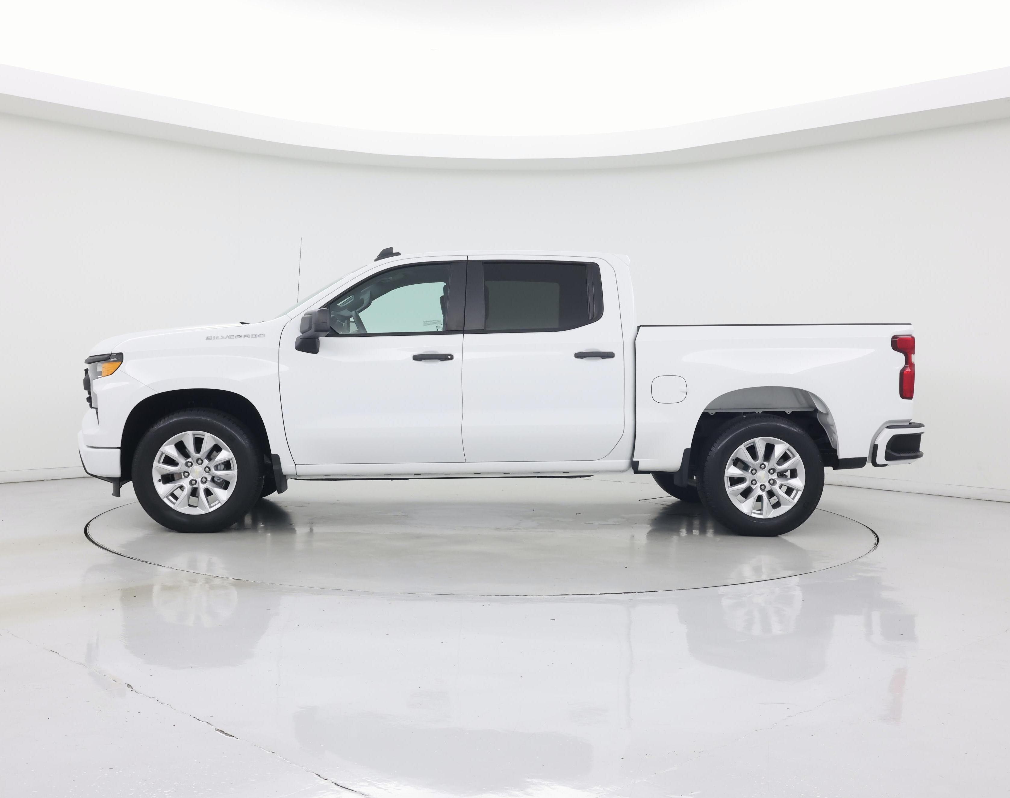 Thumbnail: 2022 Chevrolet Silverado 1500 - 3