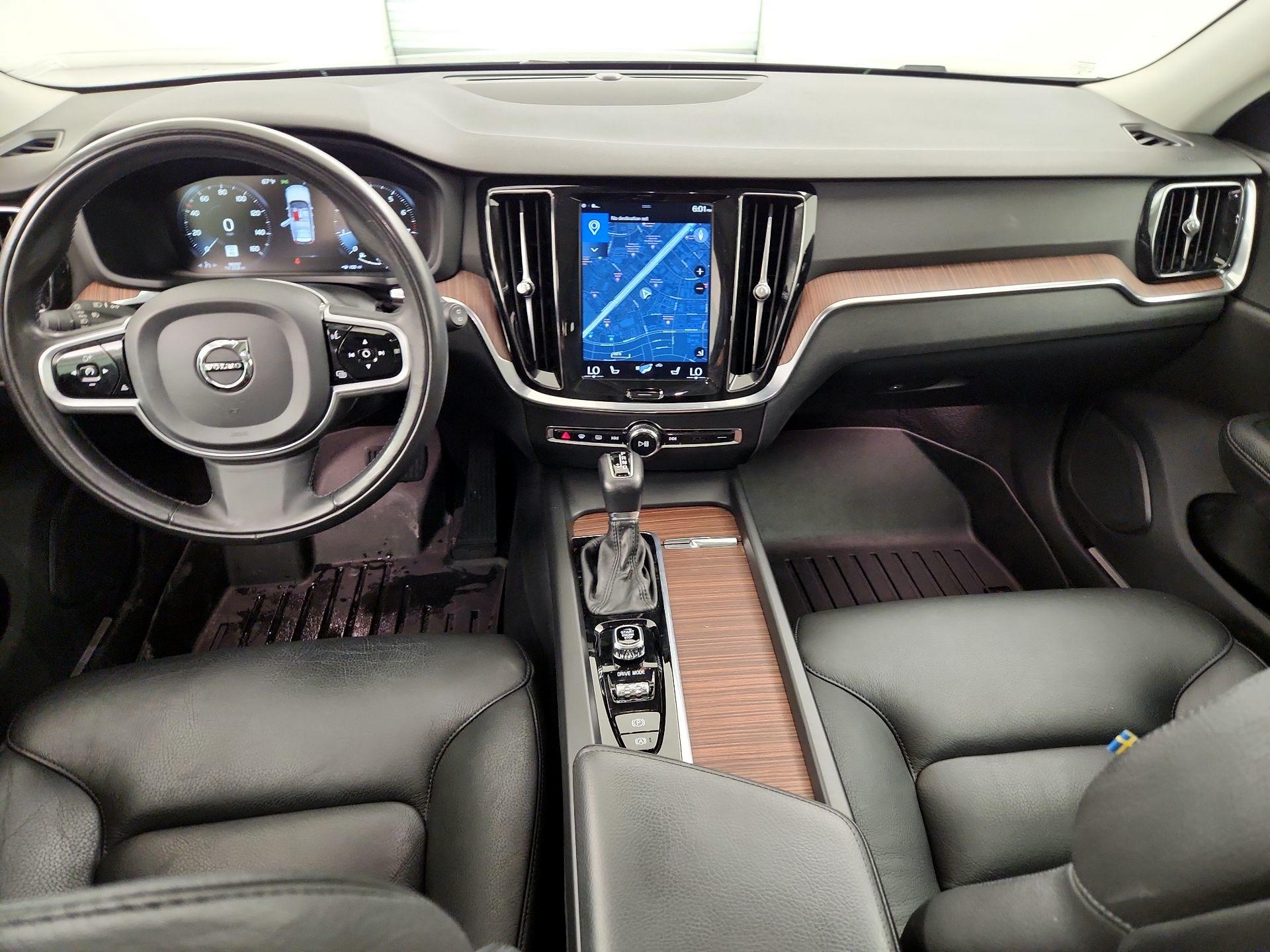 Thumbnail: 2020 Volvo V60 - 9