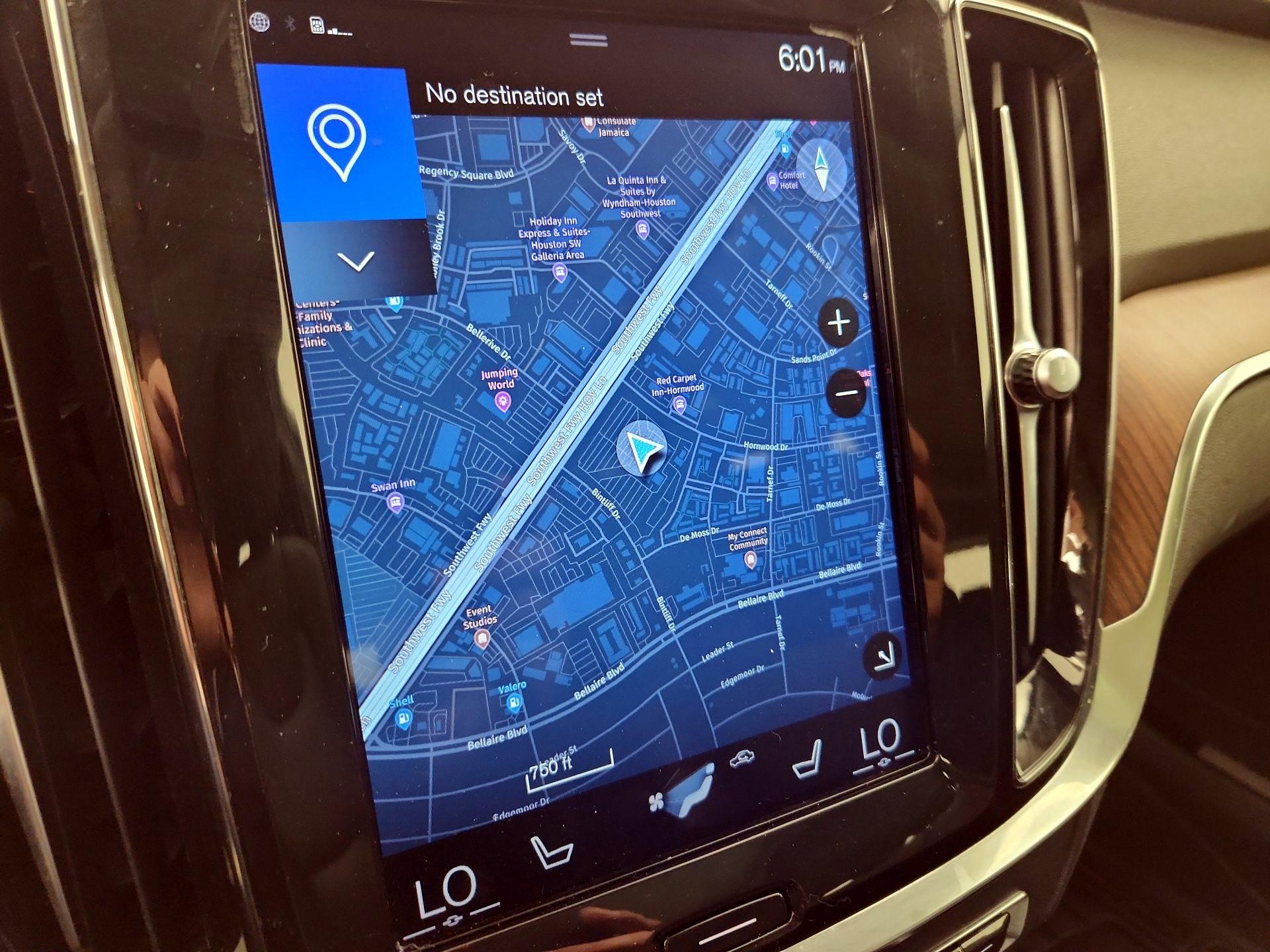 Thumbnail: 2020 Volvo V60 - 14