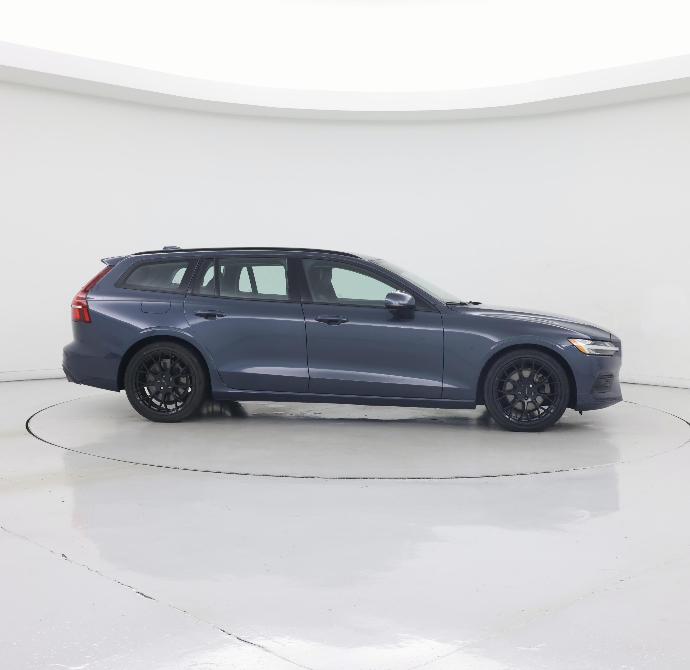 Thumbnail: 2020 Volvo V60 - 7