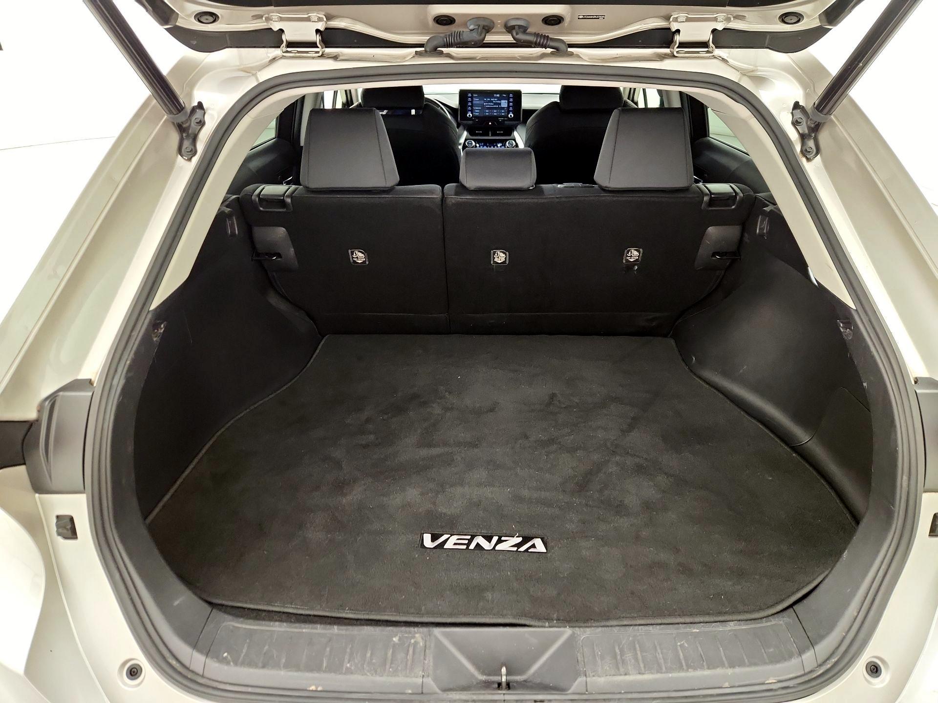 Thumbnail: 2021 Toyota Venza - 20