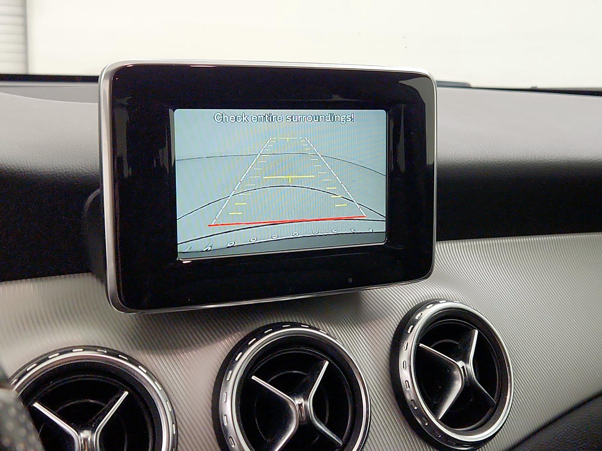 Thumbnail: 2015 Mercedes-Benz GLA - 14