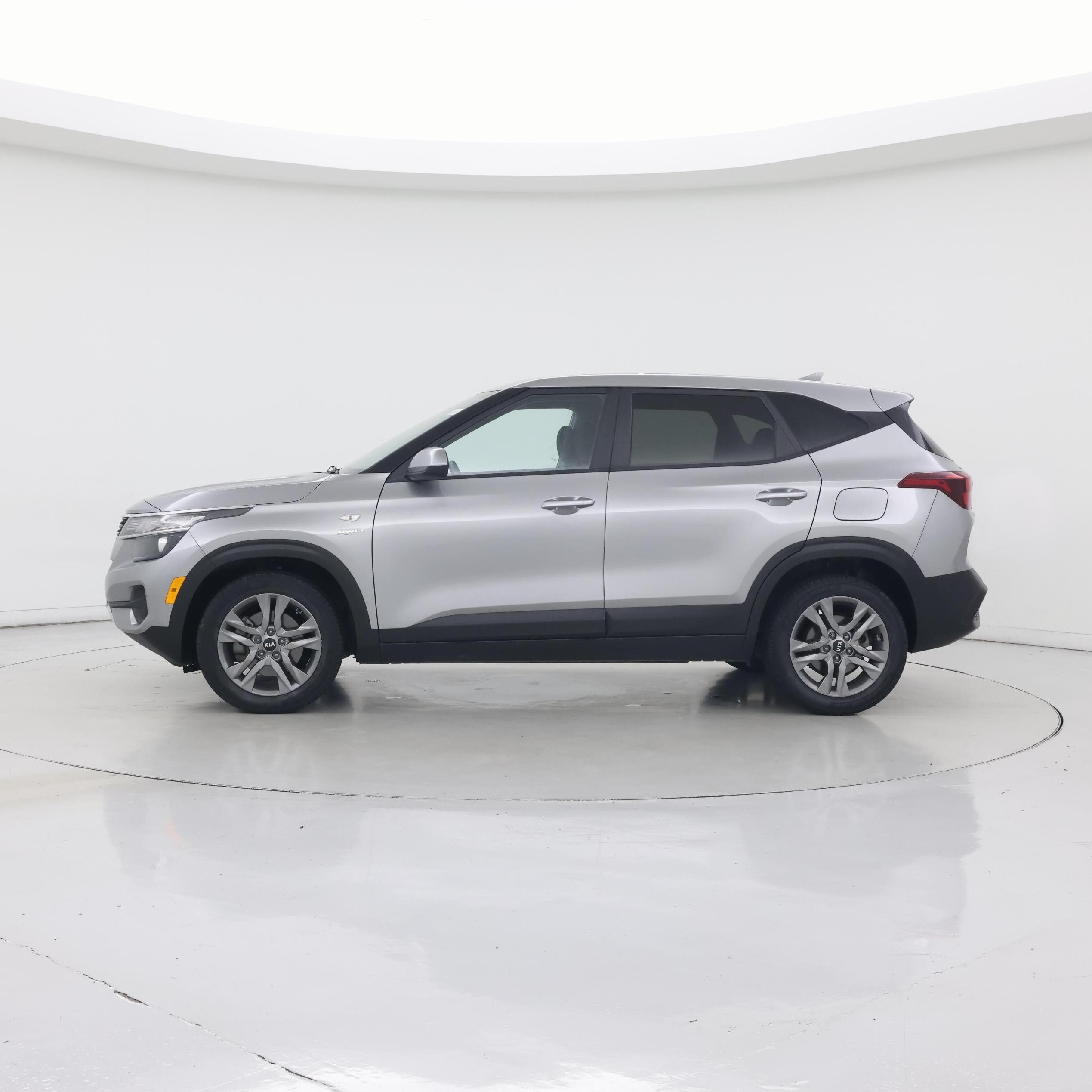 Thumbnail: 2021 Kia Seltos - 3