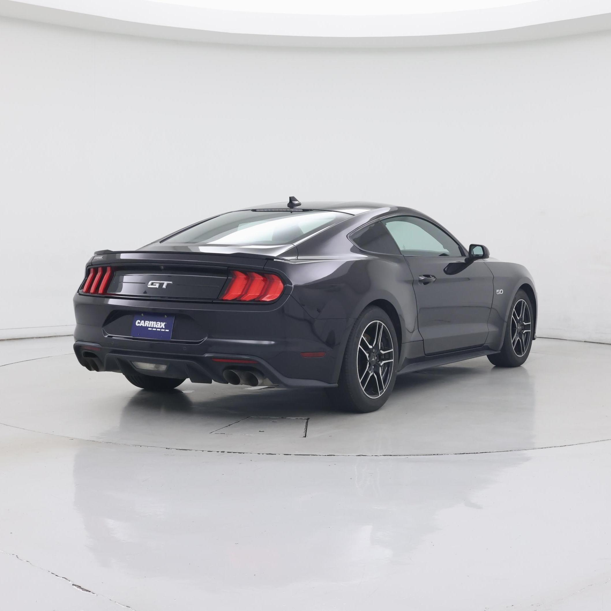 Thumbnail: 2022 Ford Mustang - 8